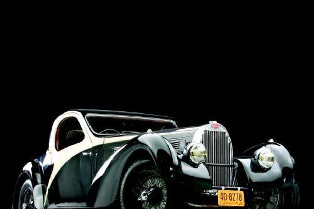 Bugatti Type 57SC Atlantic, vintage silver, chrome accents, SD Desktop Wallpaper