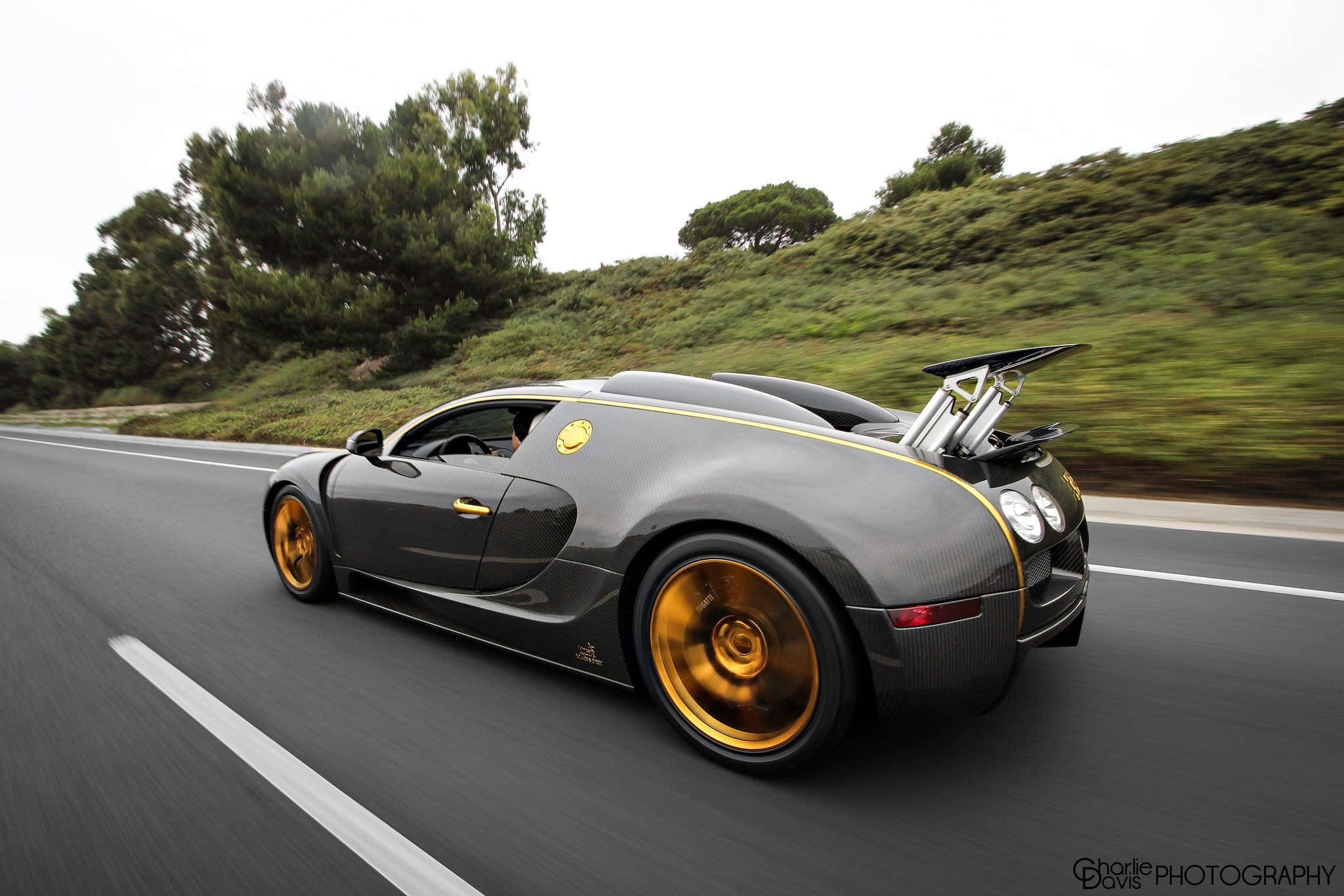 Bugatti Veyron, black, gold accents, Full HD Desktop Wallpaper