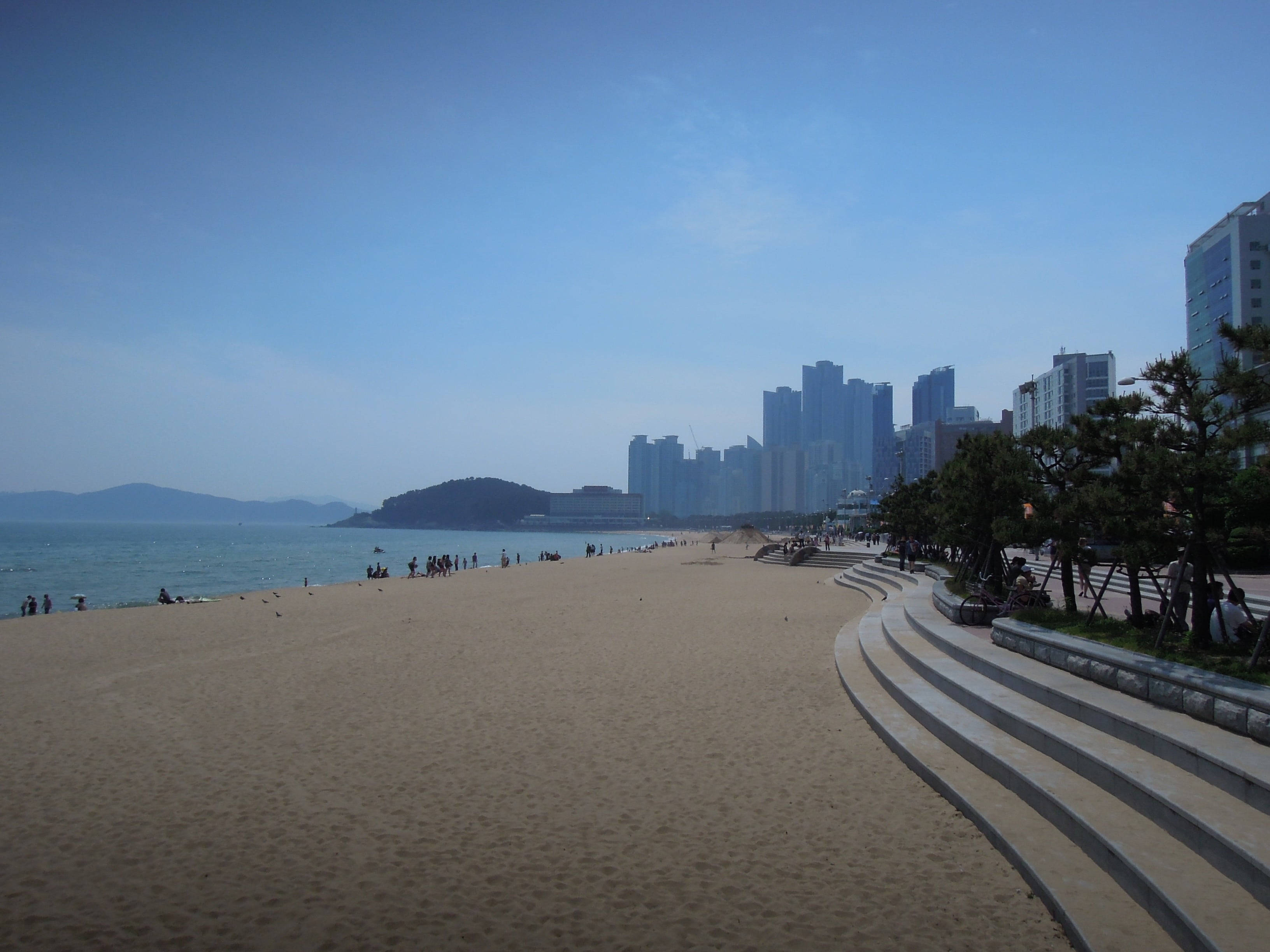 Urban Beach, Busan, modern city skyline, 2K Desktop Wallpaper