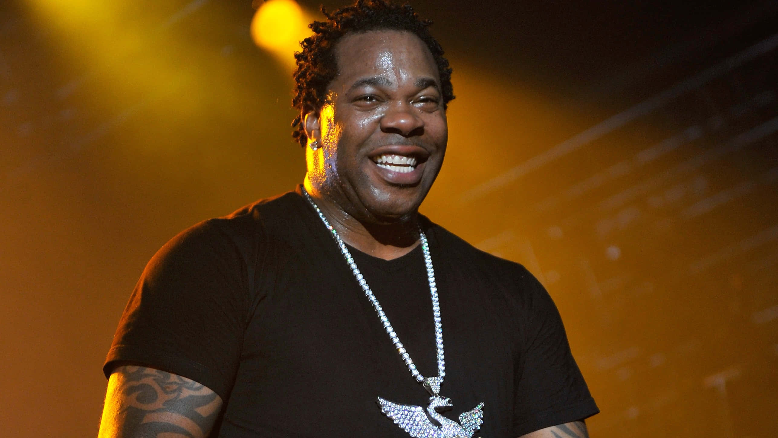 Busta Rhymes, stage, black t-shirt, 2K Desktop Wallpaper