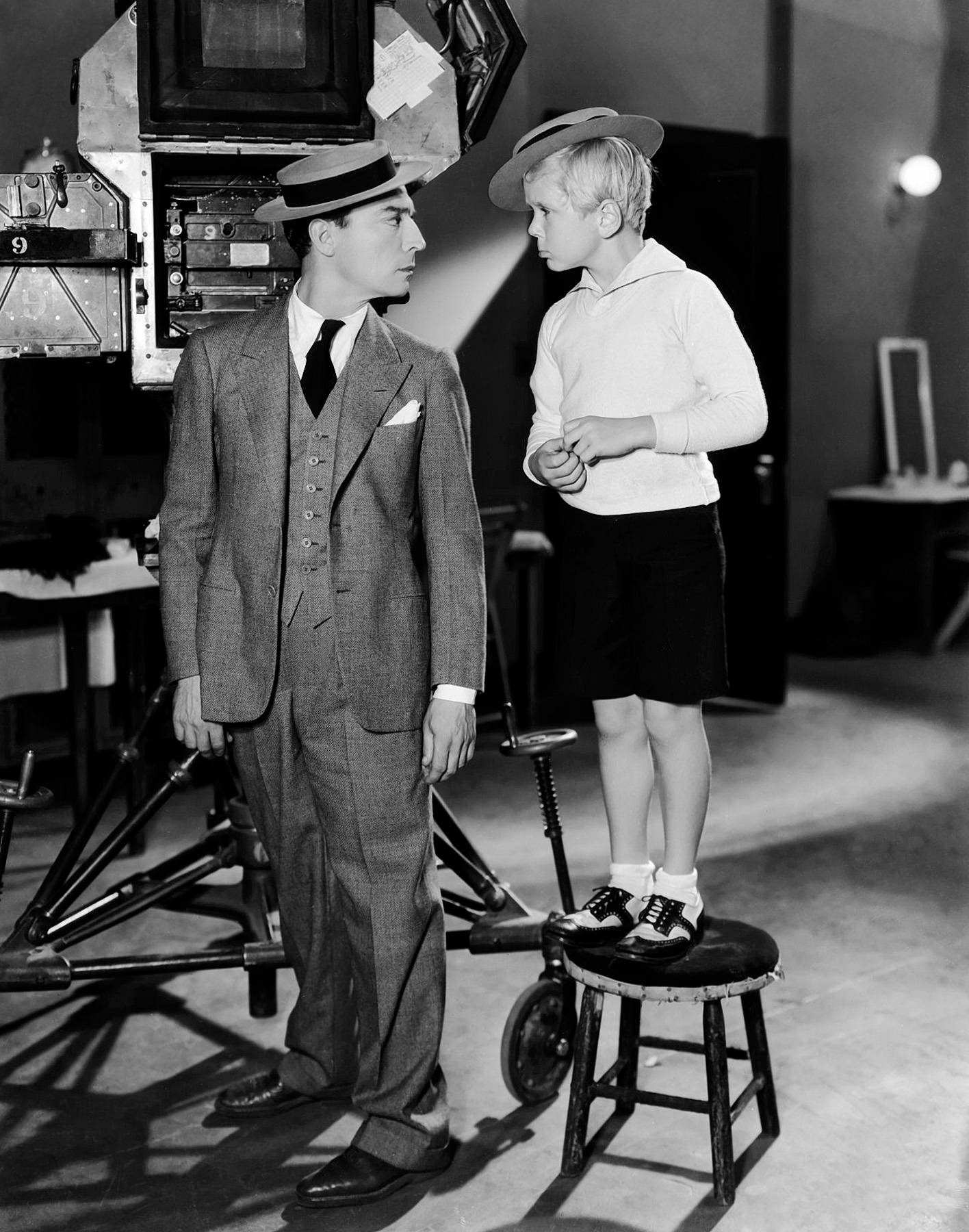 Buster Keaton, child actor, vintage attire, HD Phone Wallpaper
