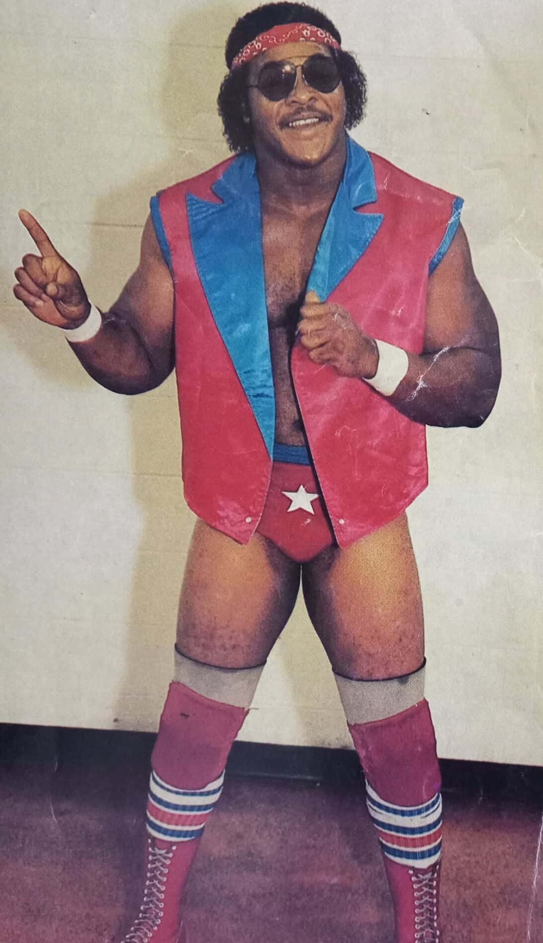 Butch Reed, red blue vest, star shorts, HD Phone Wallpaper