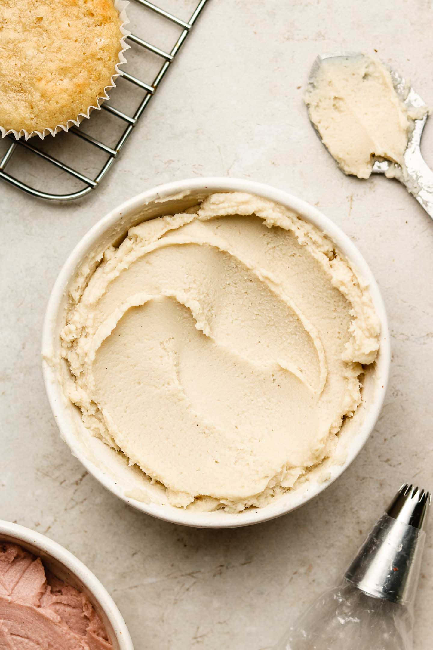 buttercream, strawberry cake, pink buttercream, Full HD Phone Wallpaper