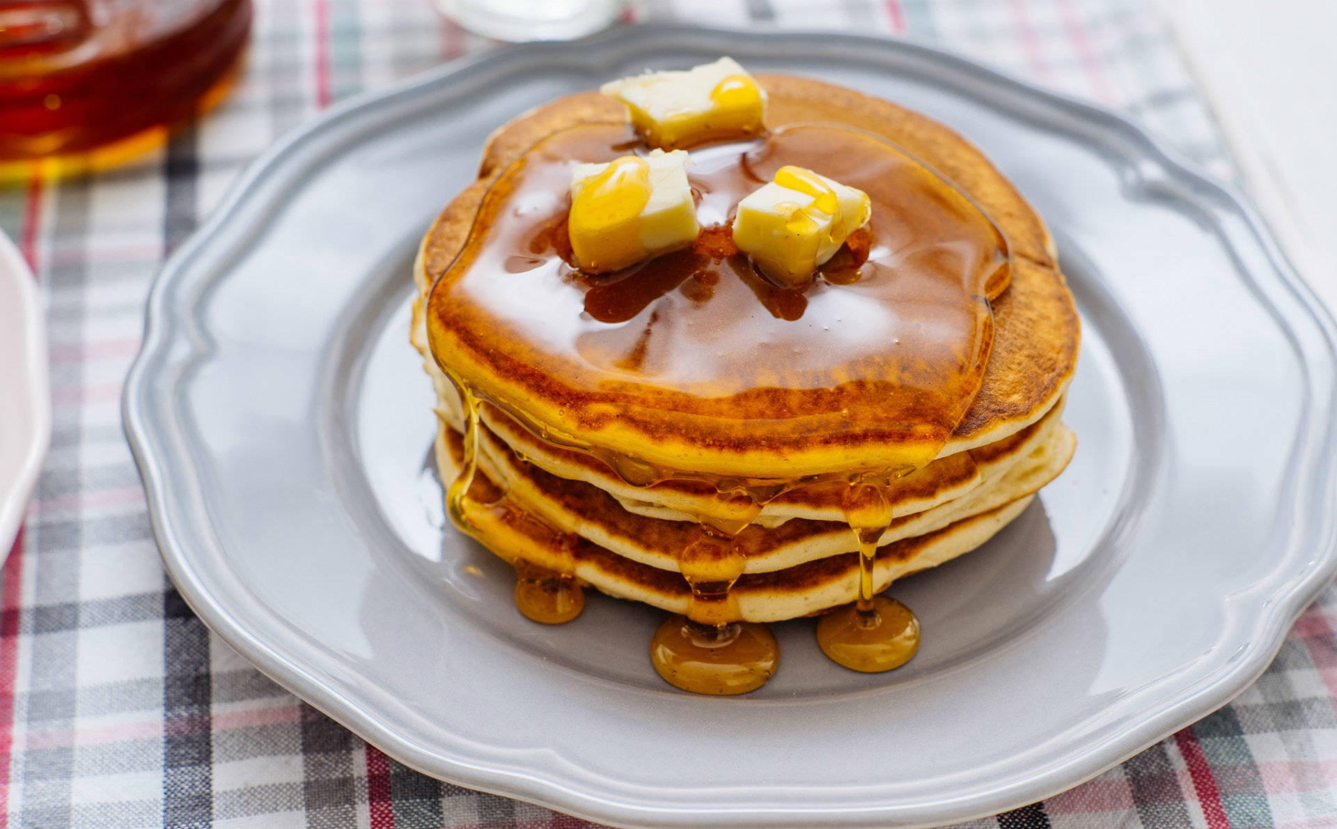 Butter On Pancakes, golden pancakes, syrup, Full HD Desktop Wallpaper