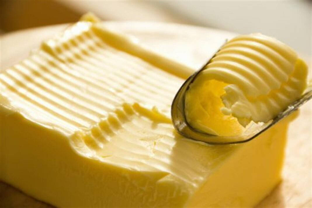 butter knife, creamy yellow butter, scored block, SD Desktop Wallpaper