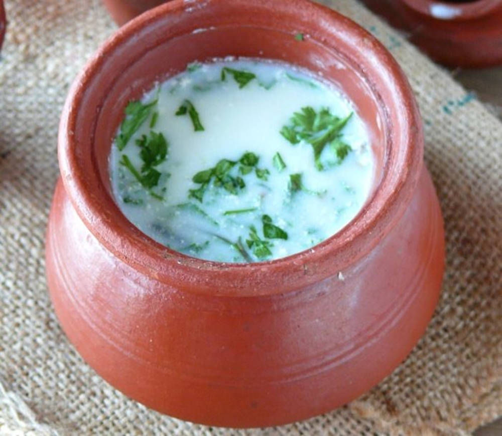 claypot, terracotta bowl, creamy white yogurt, SD Desktop Wallpaper