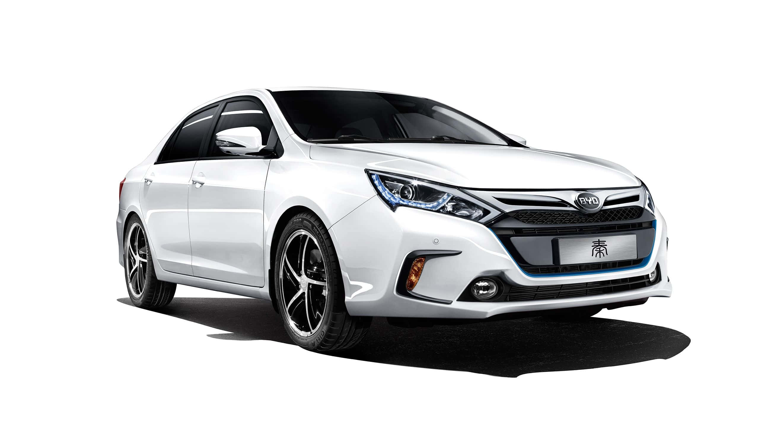 BYD, electric sedan, white, 2K Desktop Wallpaper