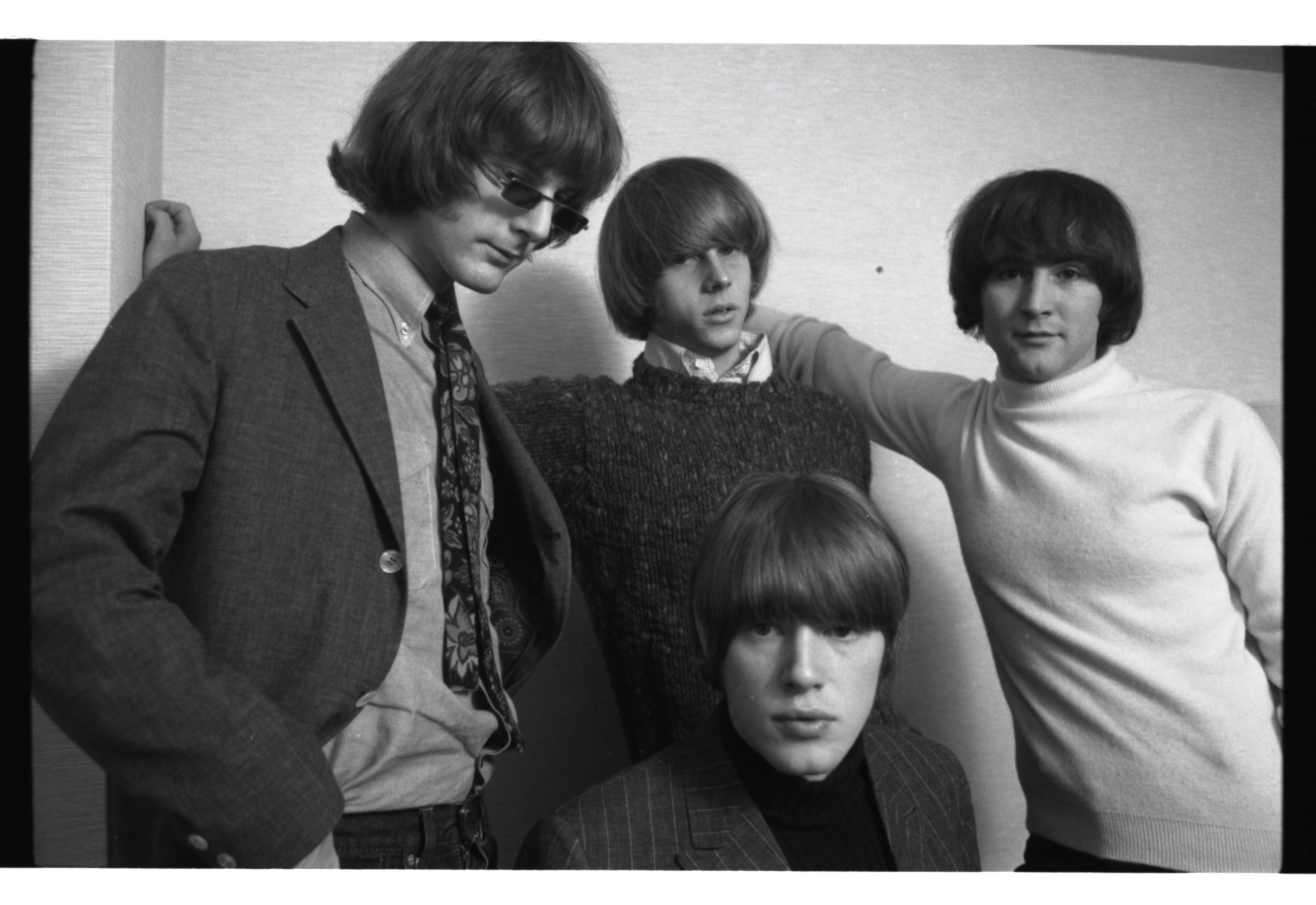 The Byrds, 1960s mod fashion, black and white photo, 4K Desktop Wallpaper