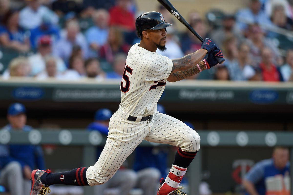 Byron Buxton, pinstripe uniform, batting pose, SD Desktop Wallpaper