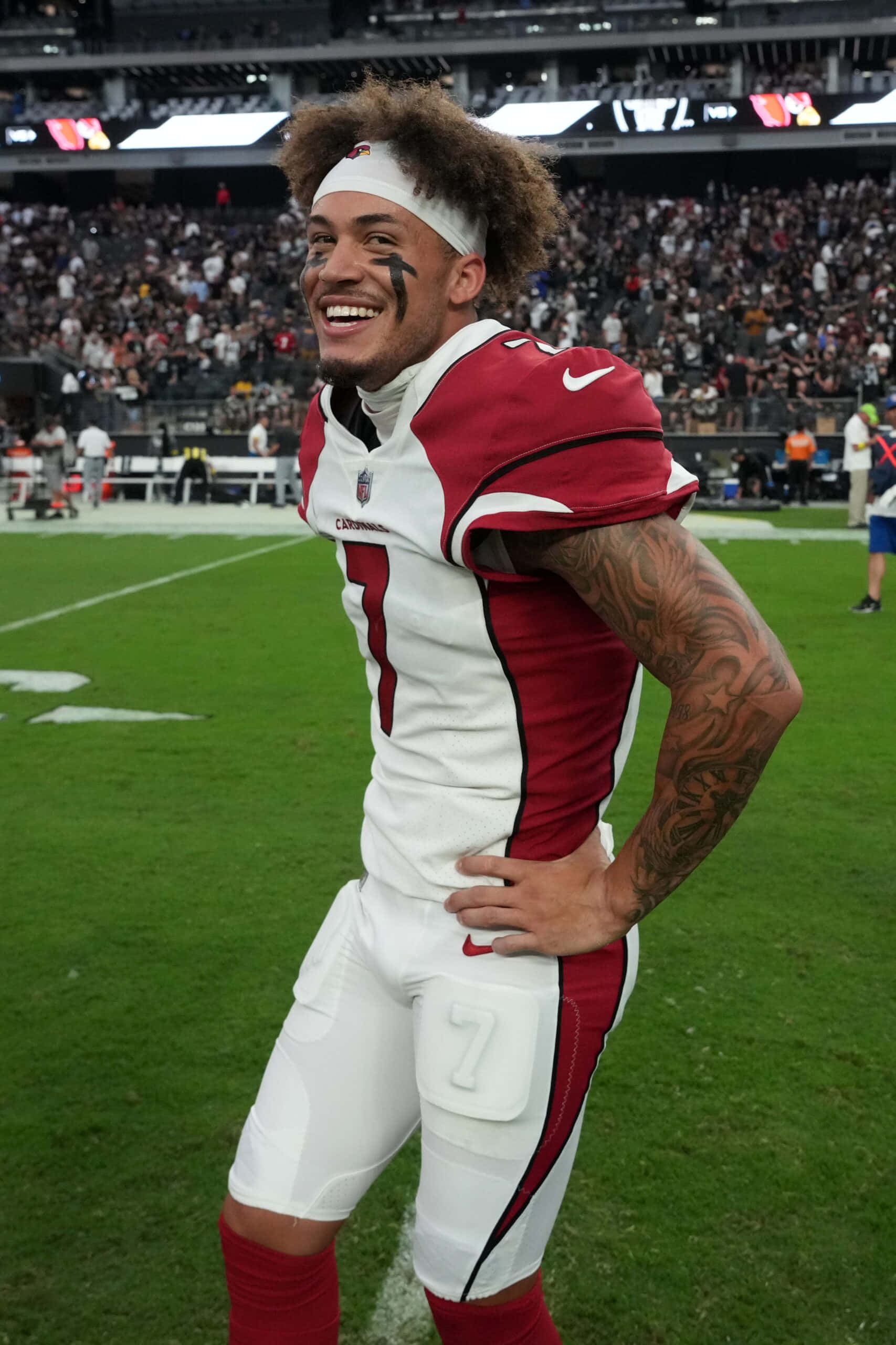 Byron Murphy, red and white uniform, green field, 2K Phone Wallpaper