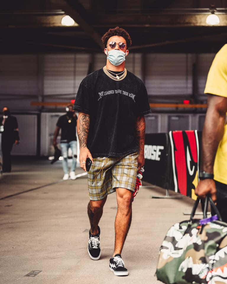 Byron Murphy, black tee, plaid shorts, SD Phone Wallpaper