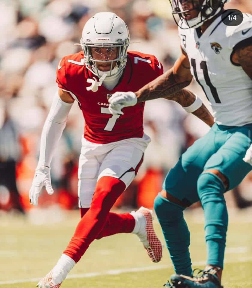 Byron Murphy, red-uniformed football player, teal-uniformed defender, SD Phone Wallpaper