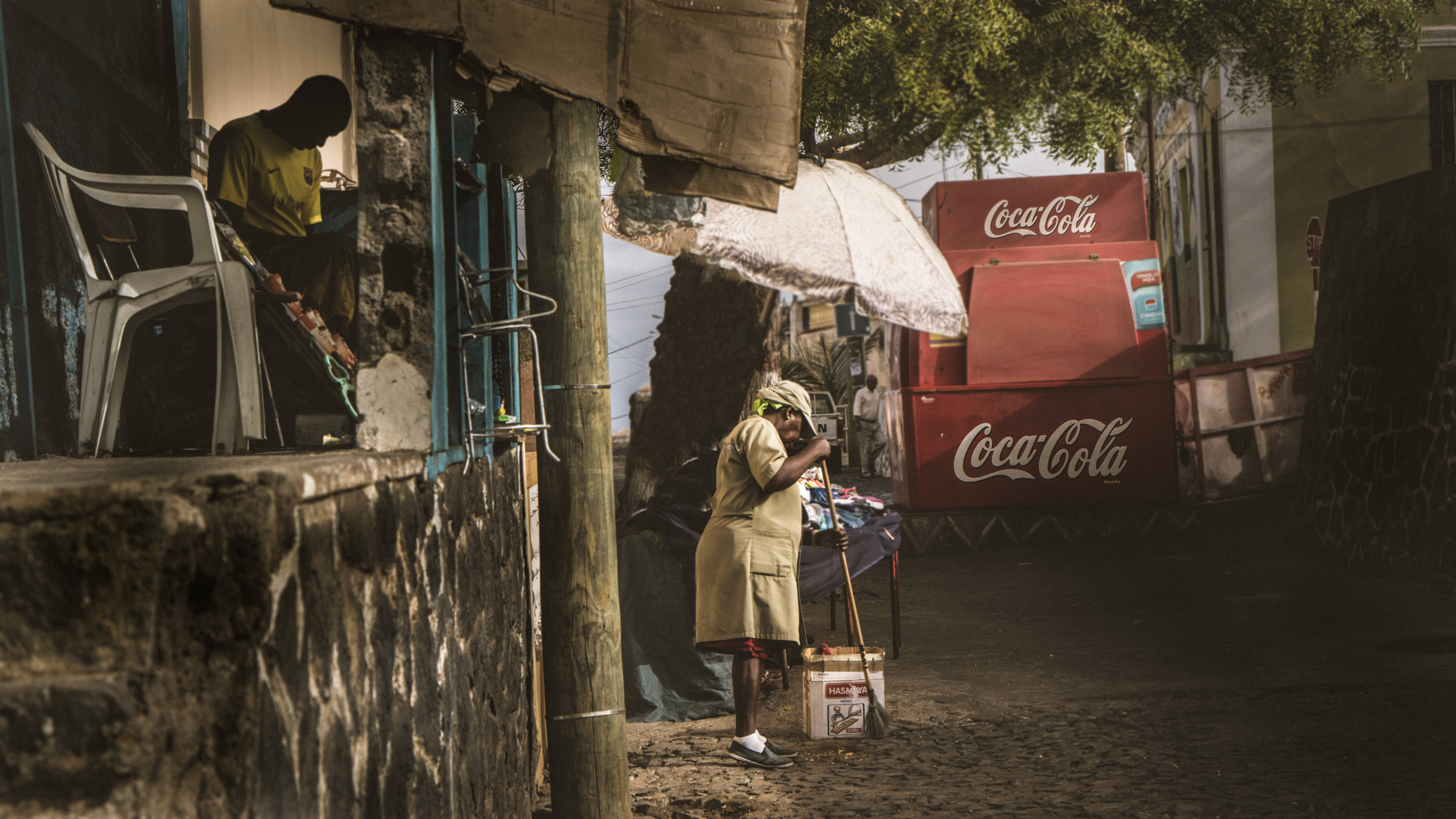 Cabo Verde, red Coca-Cola truck, white umbrella, 5K Desktop Wallpaper