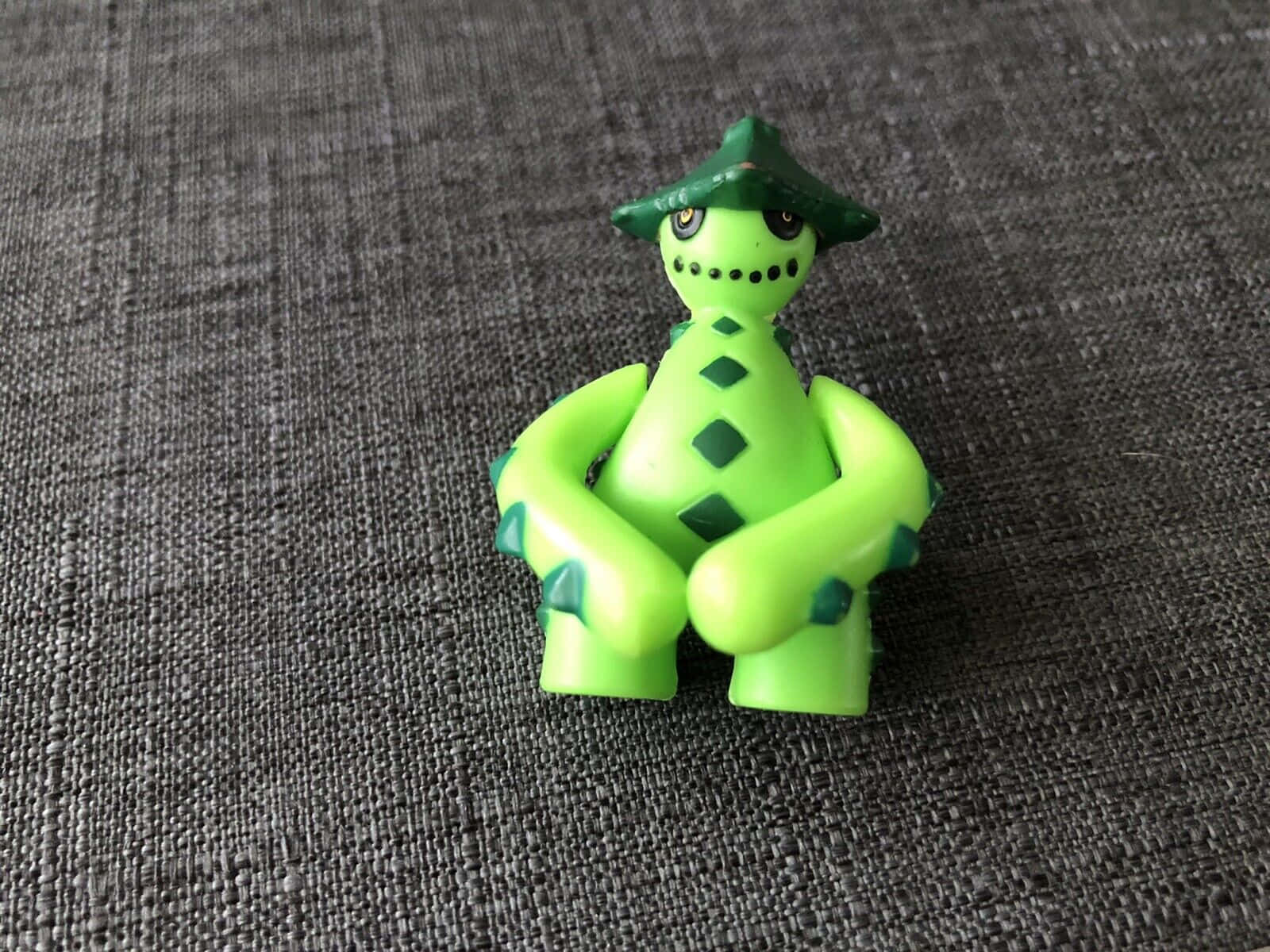 Cacturne, mini cacturne toy model, bright green plastic figurine, HD Desktop Wallpaper