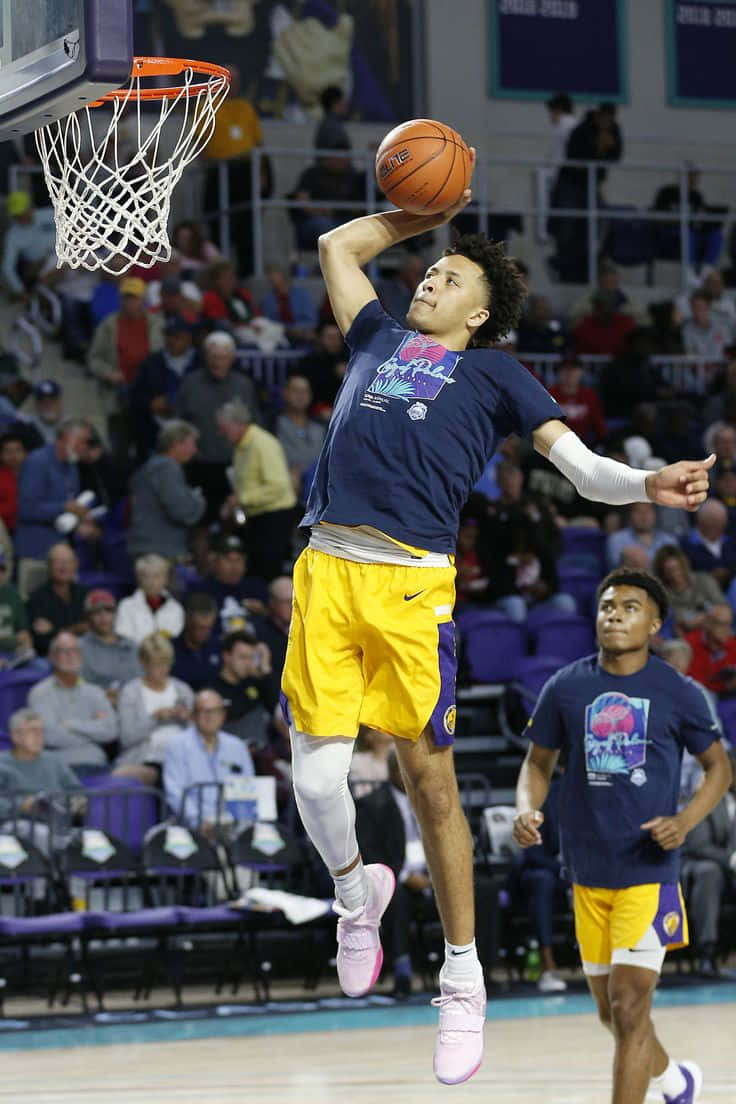 Cade Cunningham, warmup dunk, indoor game, SD Phone Wallpaper