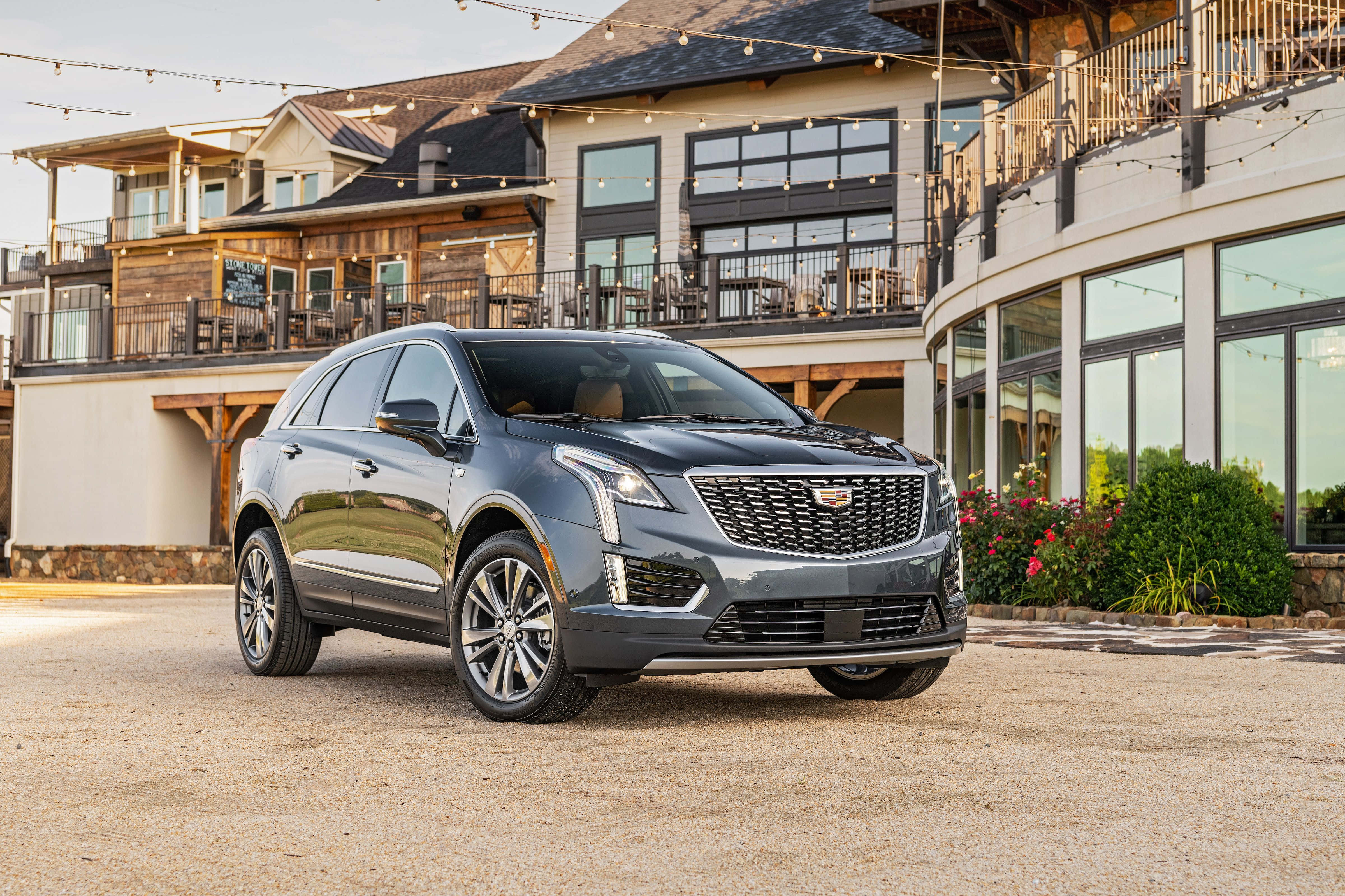 Cadillac XT5, gray, gravel, 4K Desktop Wallpaper