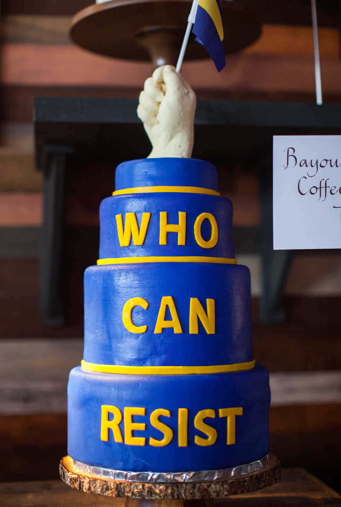 Cake Fondant, three-tiered cake, bold blue, HD Phone Wallpaper