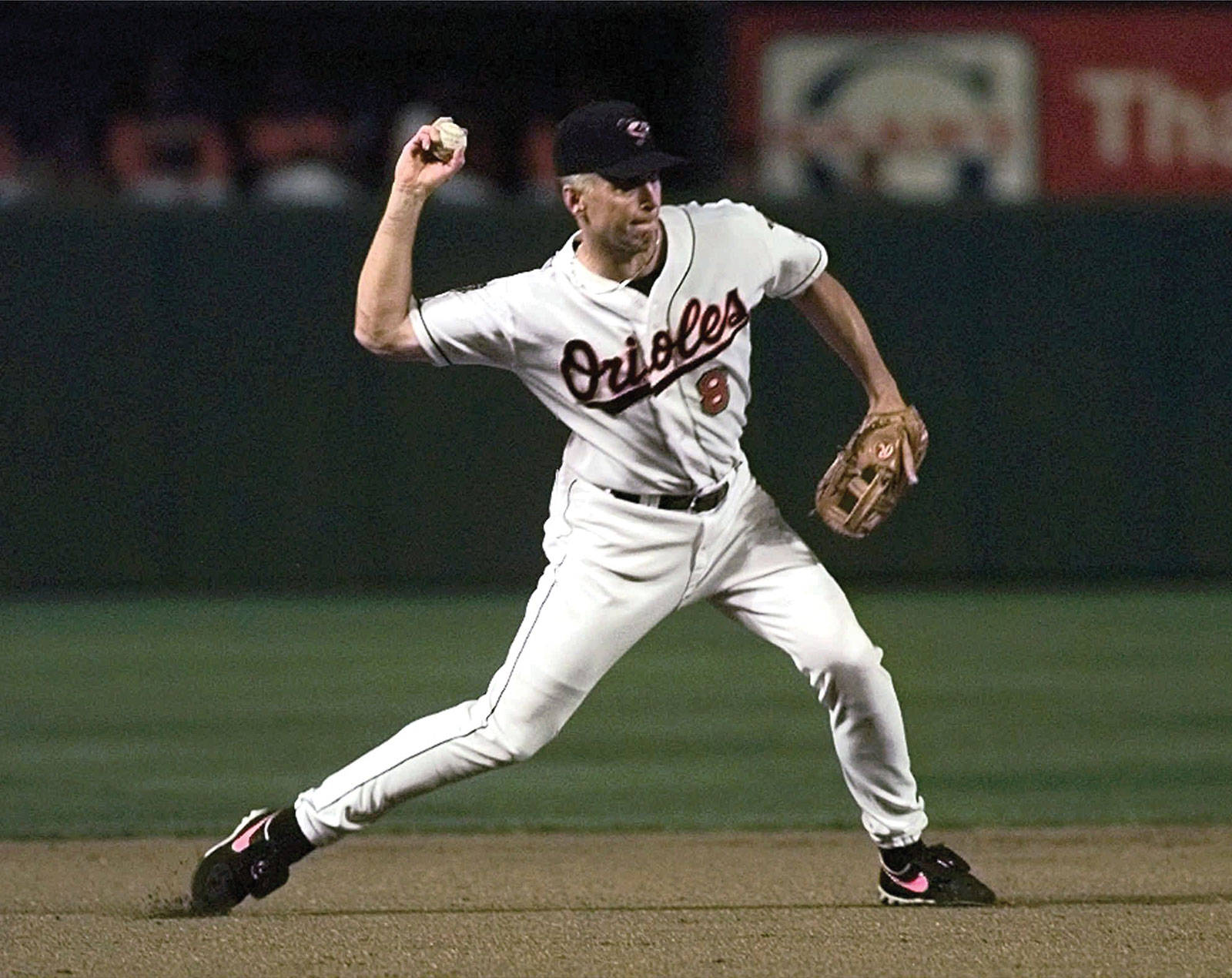 Cal Ripken Jr, white Orioles uniform, night game, HD Desktop Wallpaper