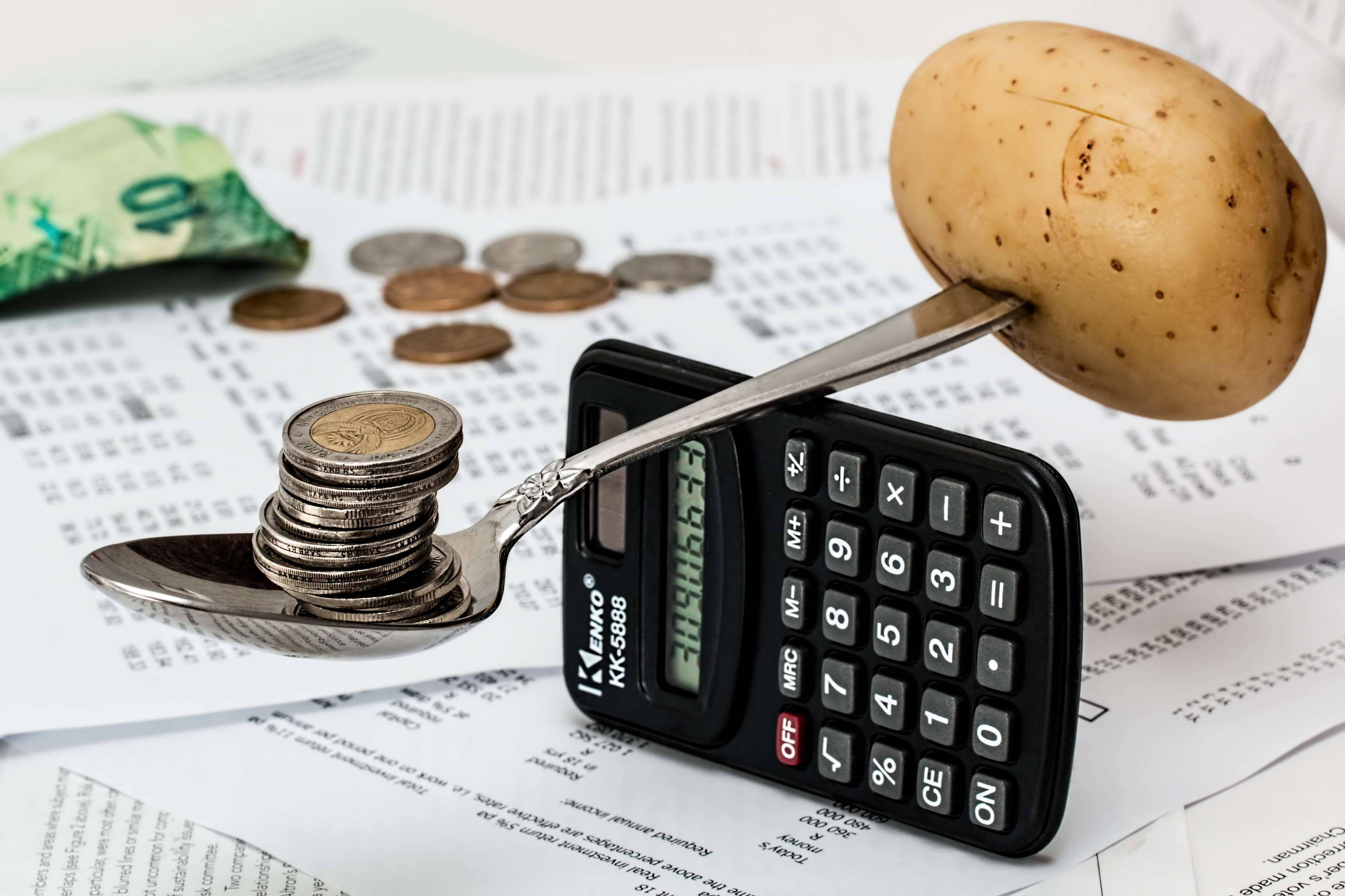 calculator, potato, coins, 4K Desktop Wallpaper