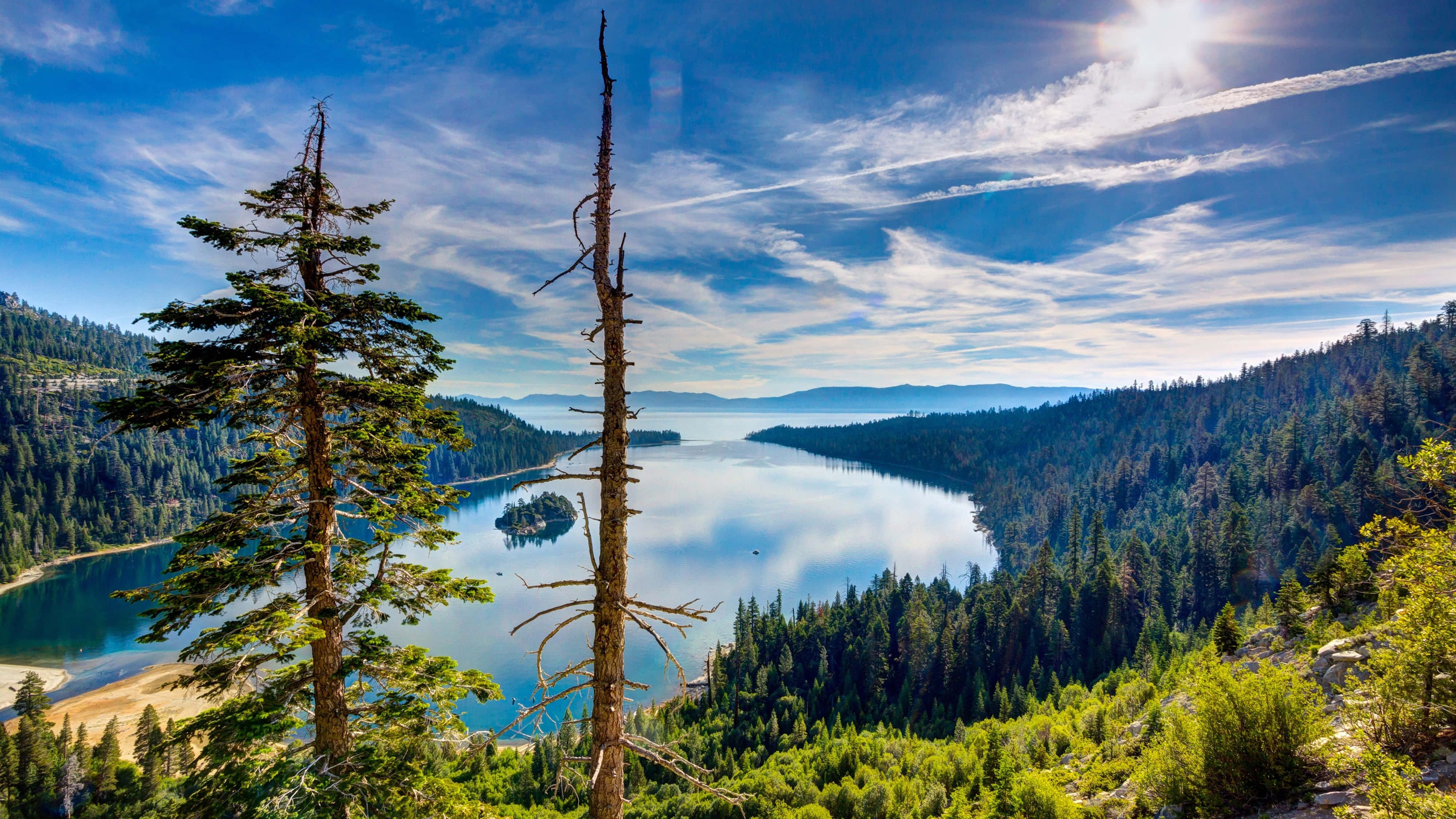 California, alpine lake, forested mountains, 4K Desktop Wallpaper