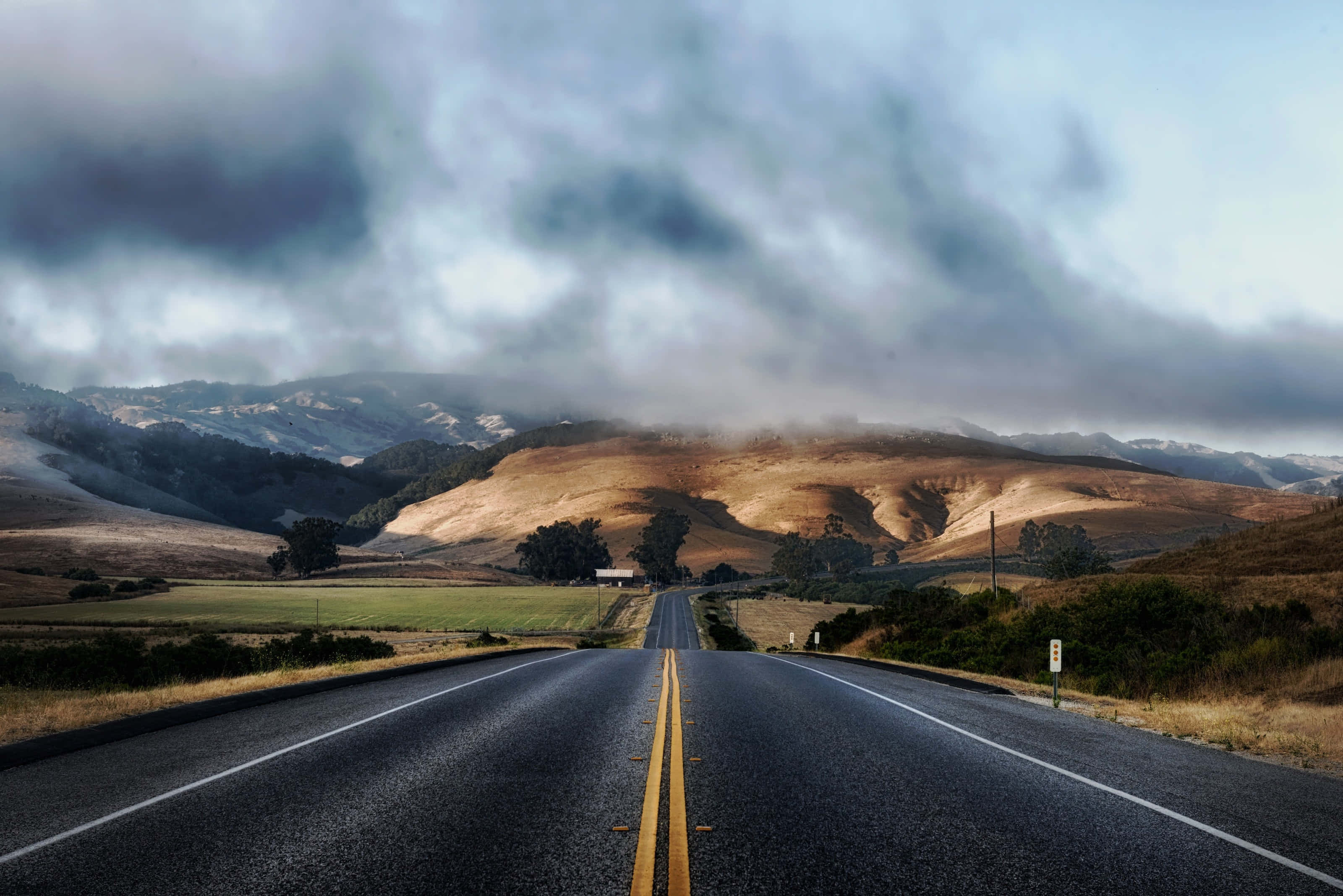 California Mountain, long straight road, distant hills, 2K Desktop Wallpaper