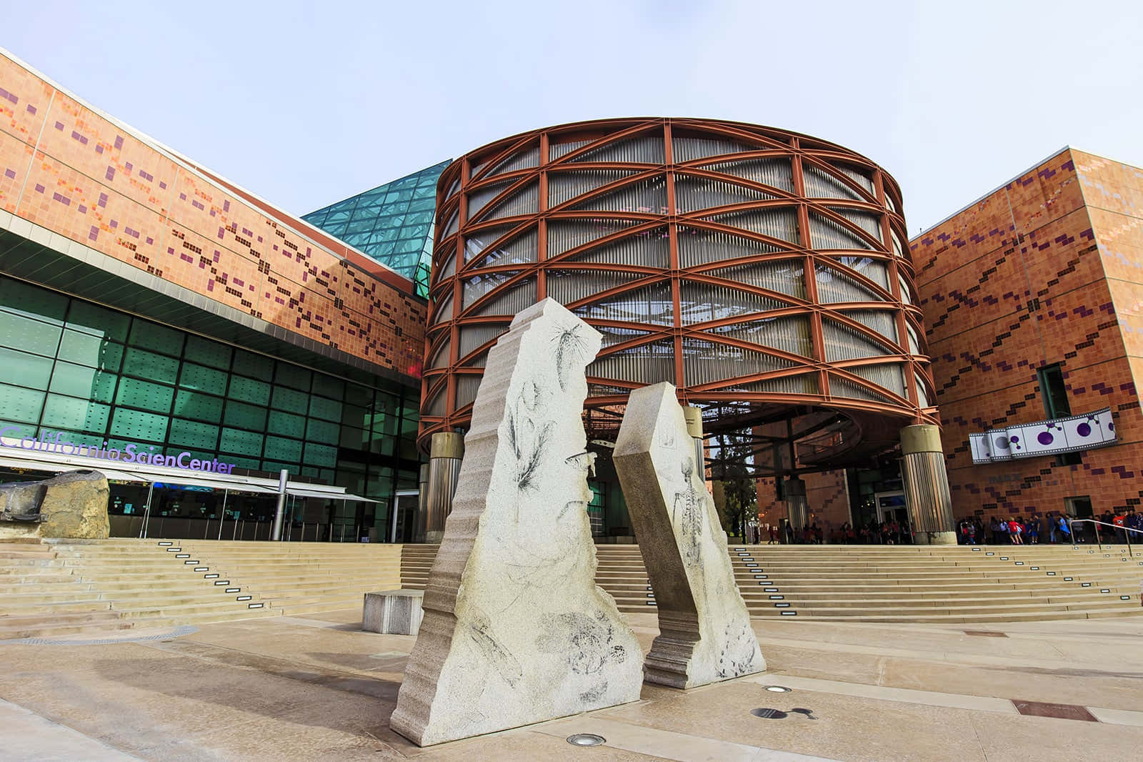California Science Center, bold orange architecture, large stone sculptures, HD Desktop Wallpaper
