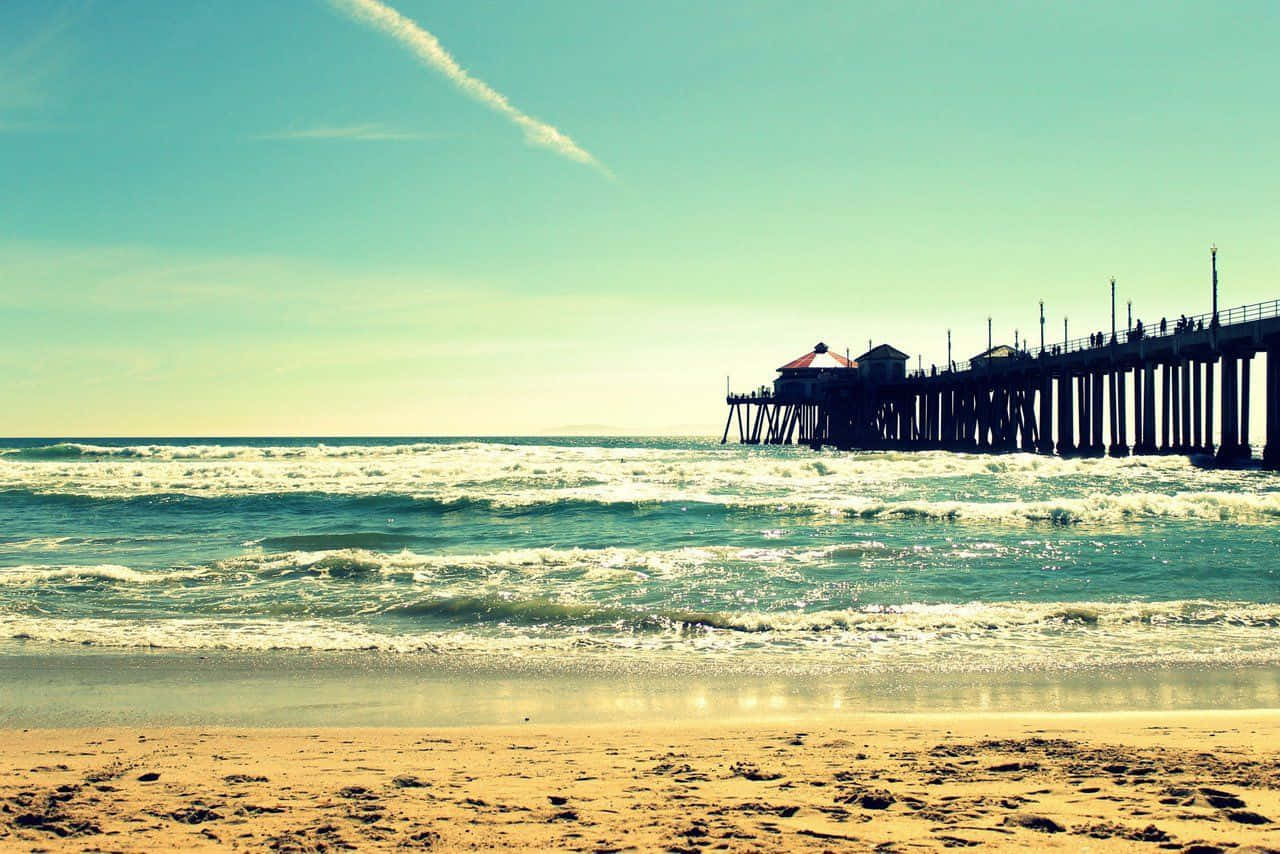 California Summer, sunlit beach, turquoise waves, HD Desktop Wallpaper