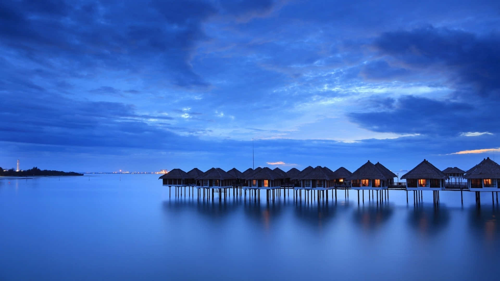 overwater bungalows, twilight sky, calm blue water, Full HD Desktop Wallpaper