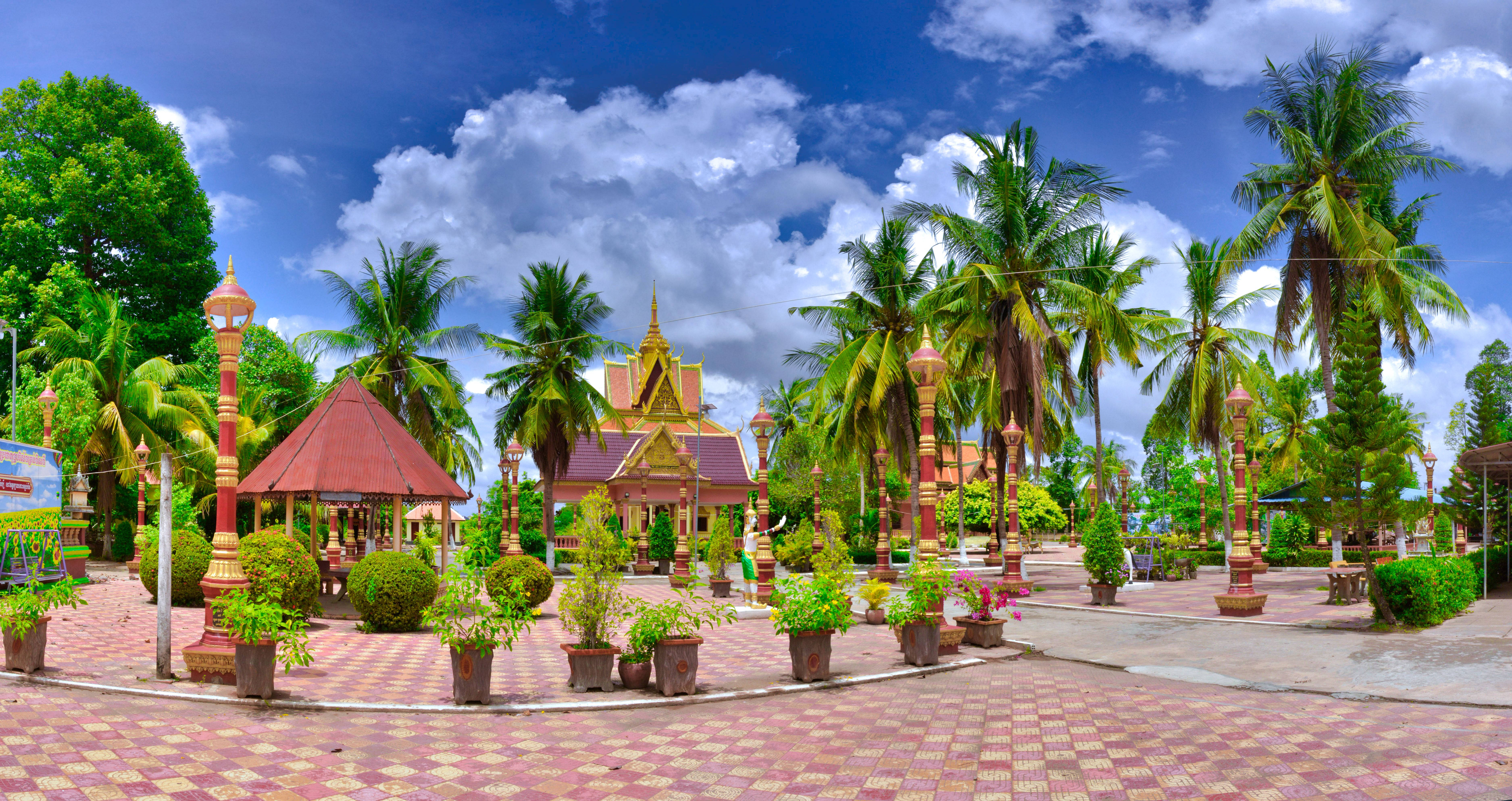 palm trees, blue sky, golden spires, 5K Desktop Wallpaper