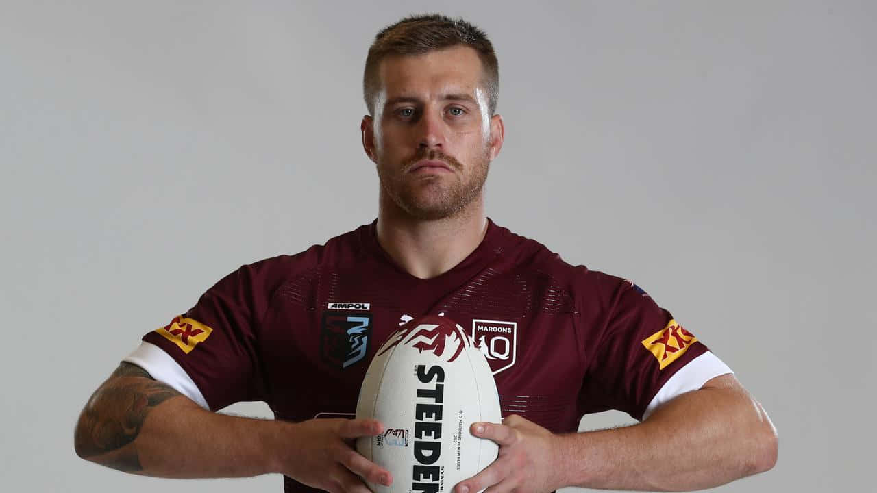Cameron Munster, maroon jersey, white football, HD Desktop Wallpaper