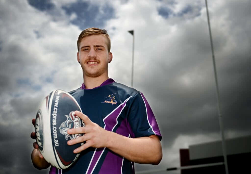 Cameron Munster, purple and blue jersey, rugby ball, SD Desktop Wallpaper