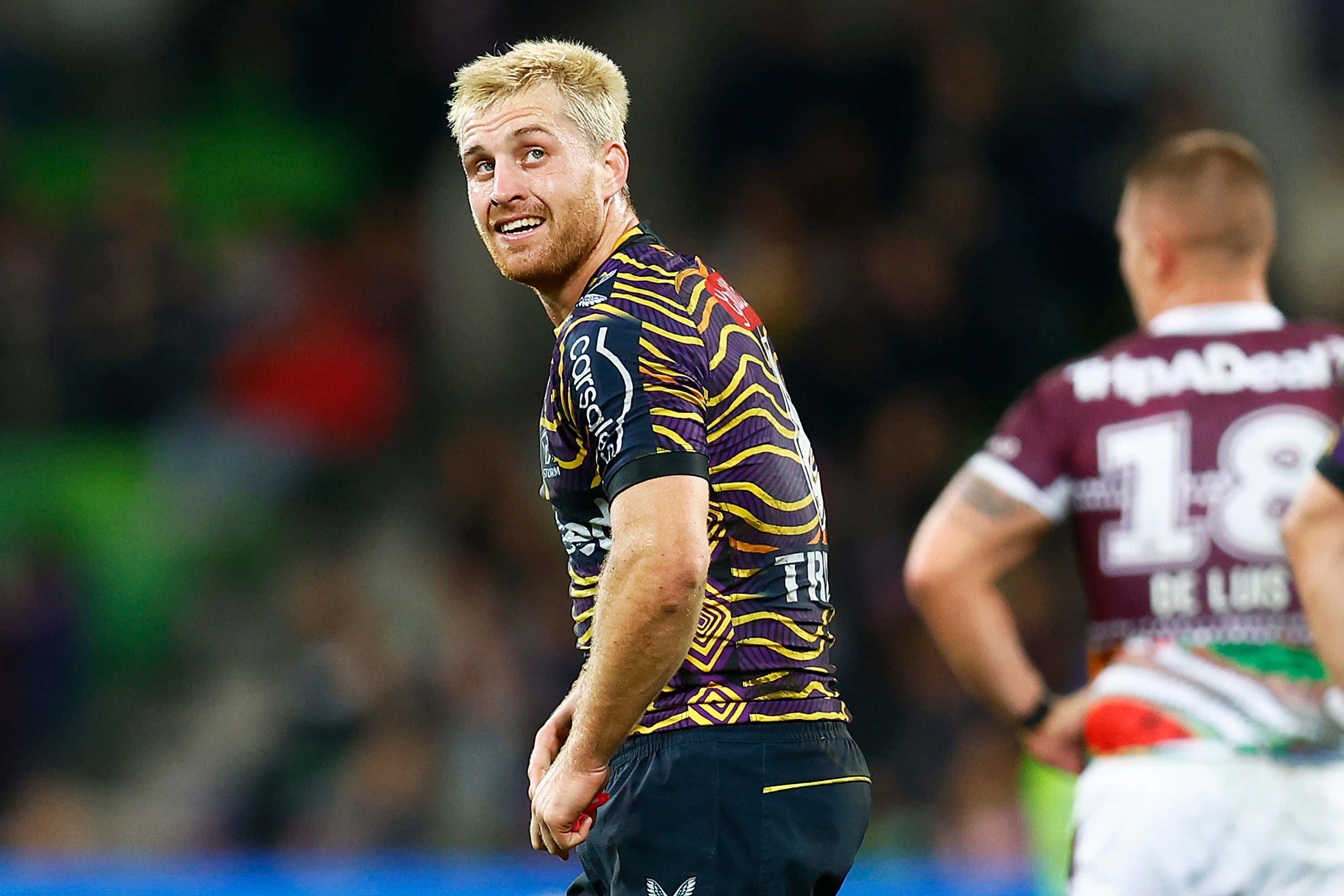 Cameron Munster, purple and gold striped jersey, night game, 2K Desktop Wallpaper
