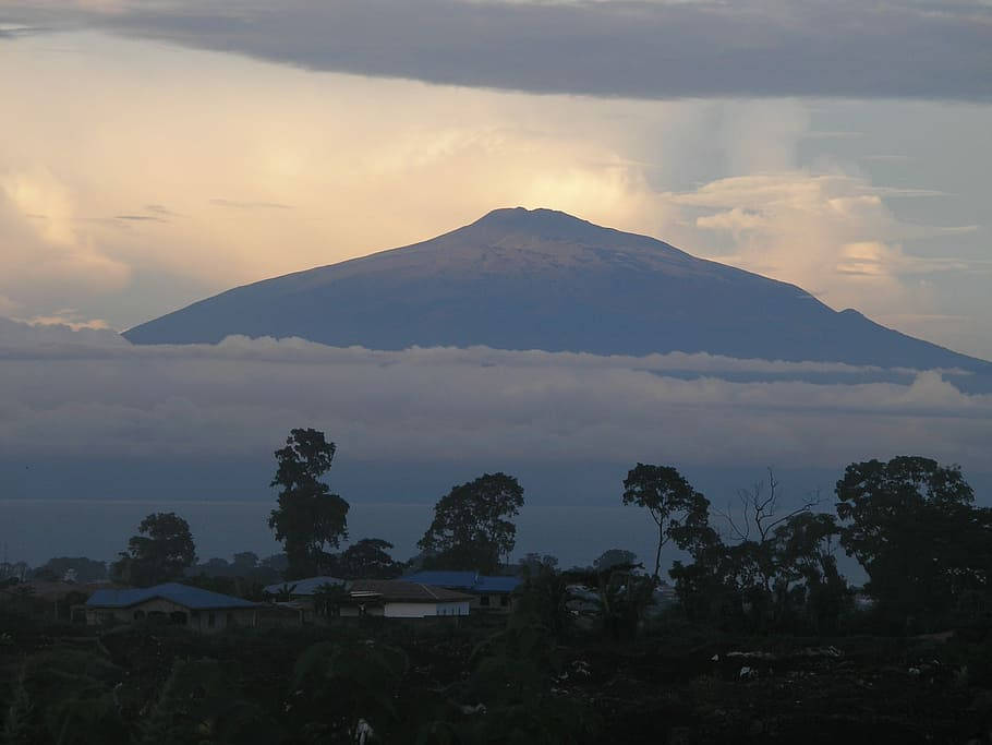 Cameroon, mountain peak, sea of clouds, SD Desktop Wallpaper