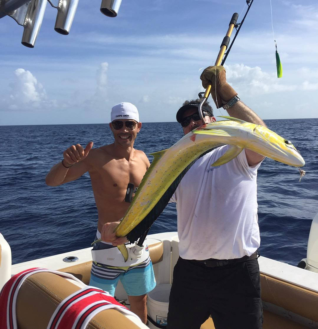 Camilo Villegas, yellow mahi mahi, boat, SD Phone Wallpaper