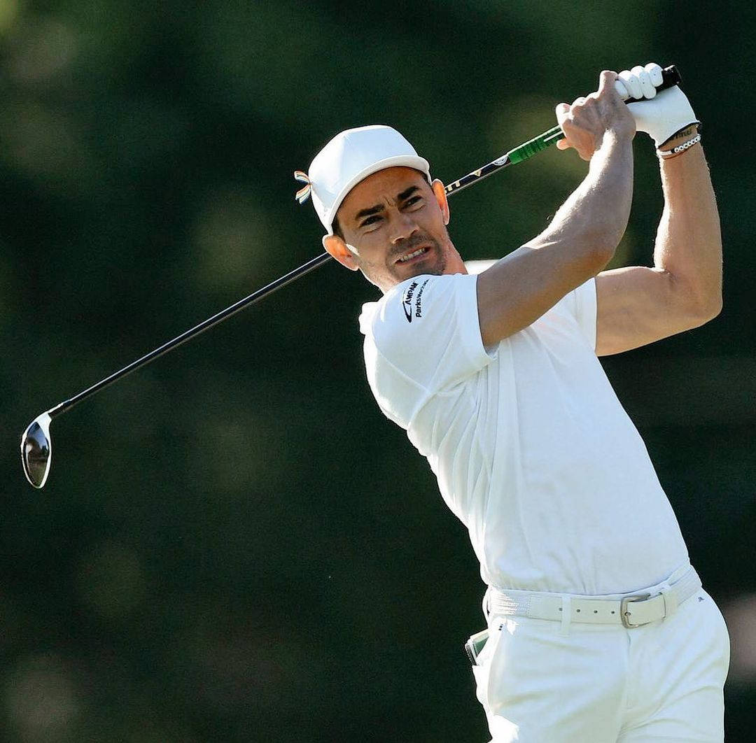 Camilo Villegas, white attire, golfer, SD Desktop Wallpaper