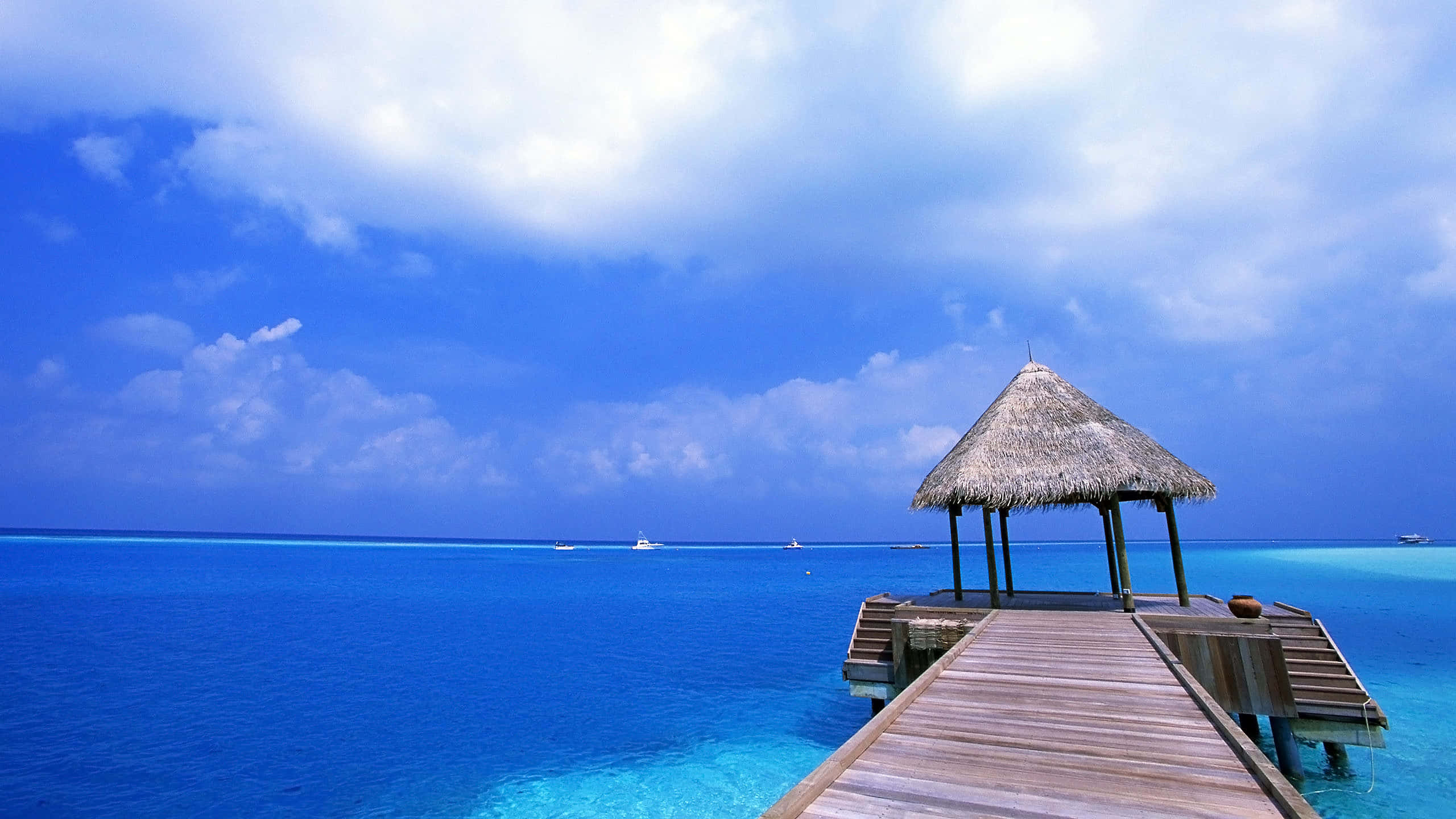 Cancun Mexico, wooden pier, vibrant turquoise waters, 2K Desktop Wallpaper