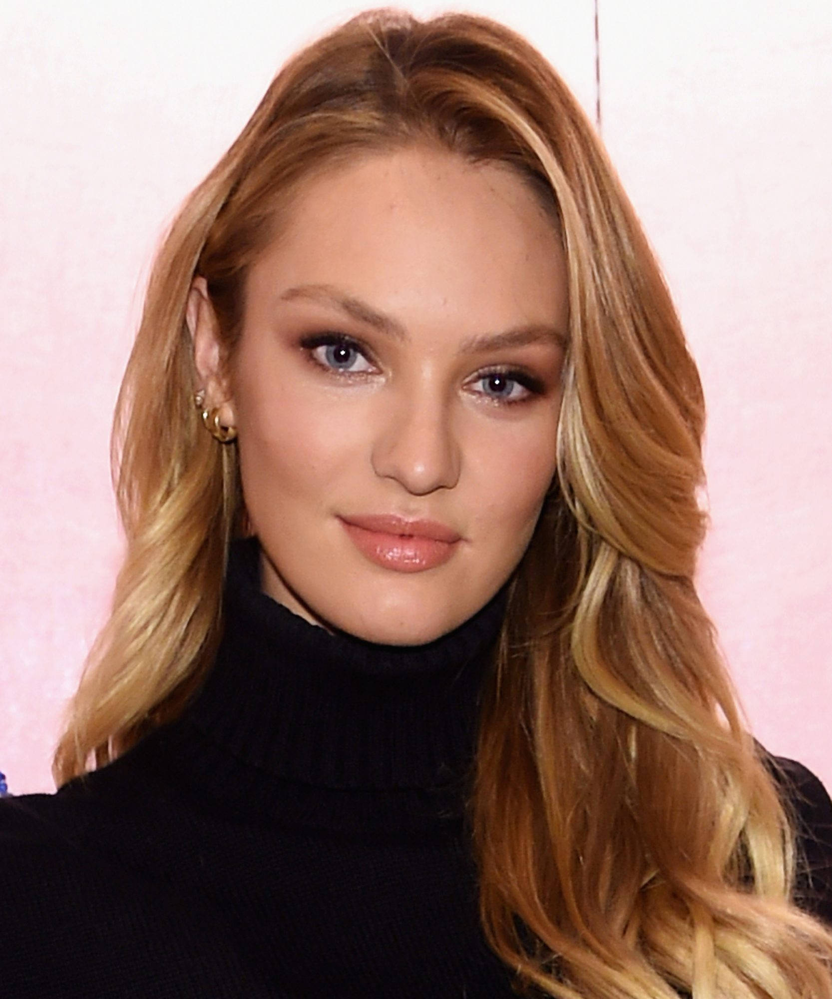 Candice Swanepoel, black turtleneck, long wavy blonde hair, Full HD Phone Wallpaper