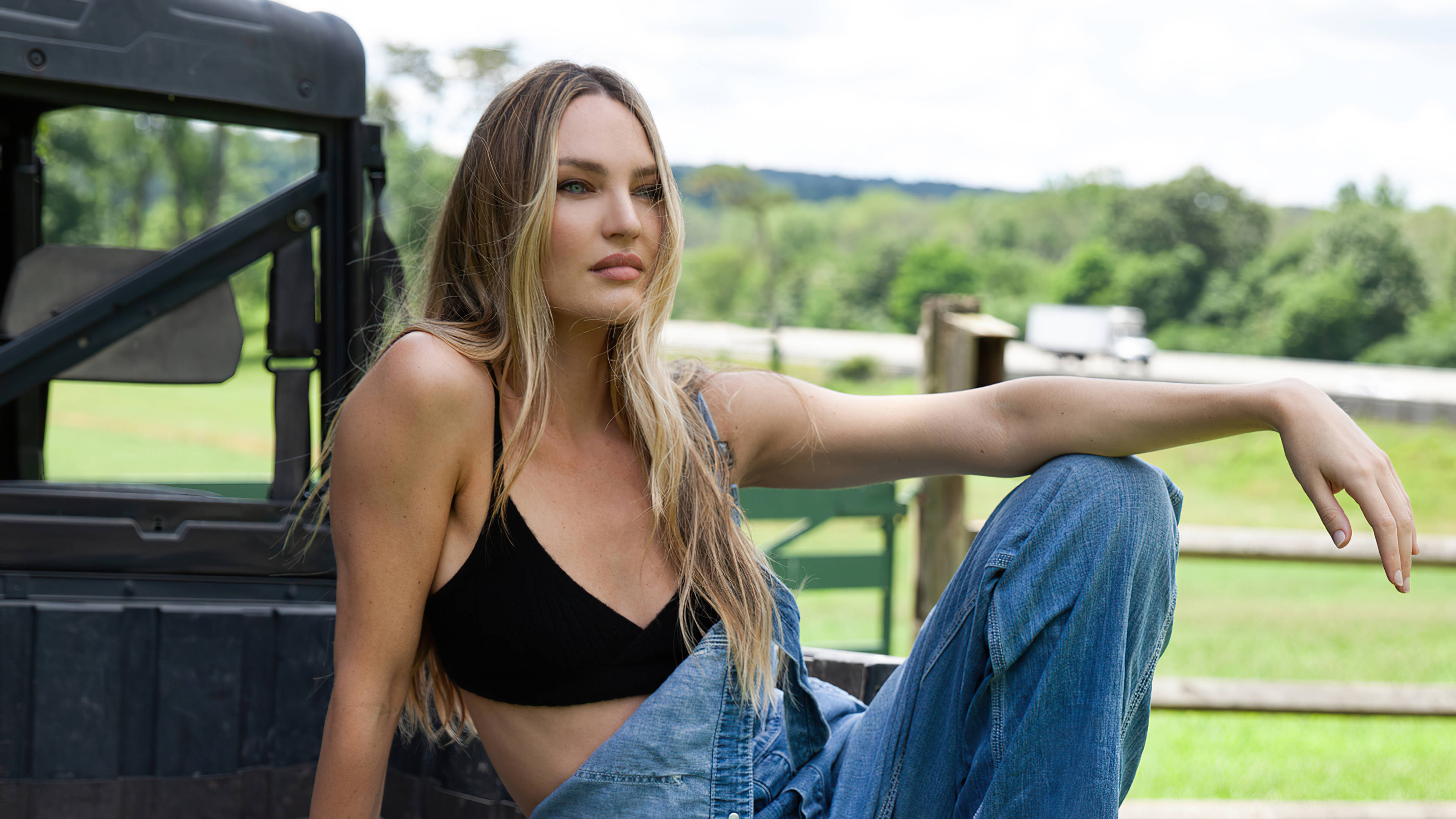 Candice Swanepoel, denim overall, dark truck, 4K Desktop Wallpaper