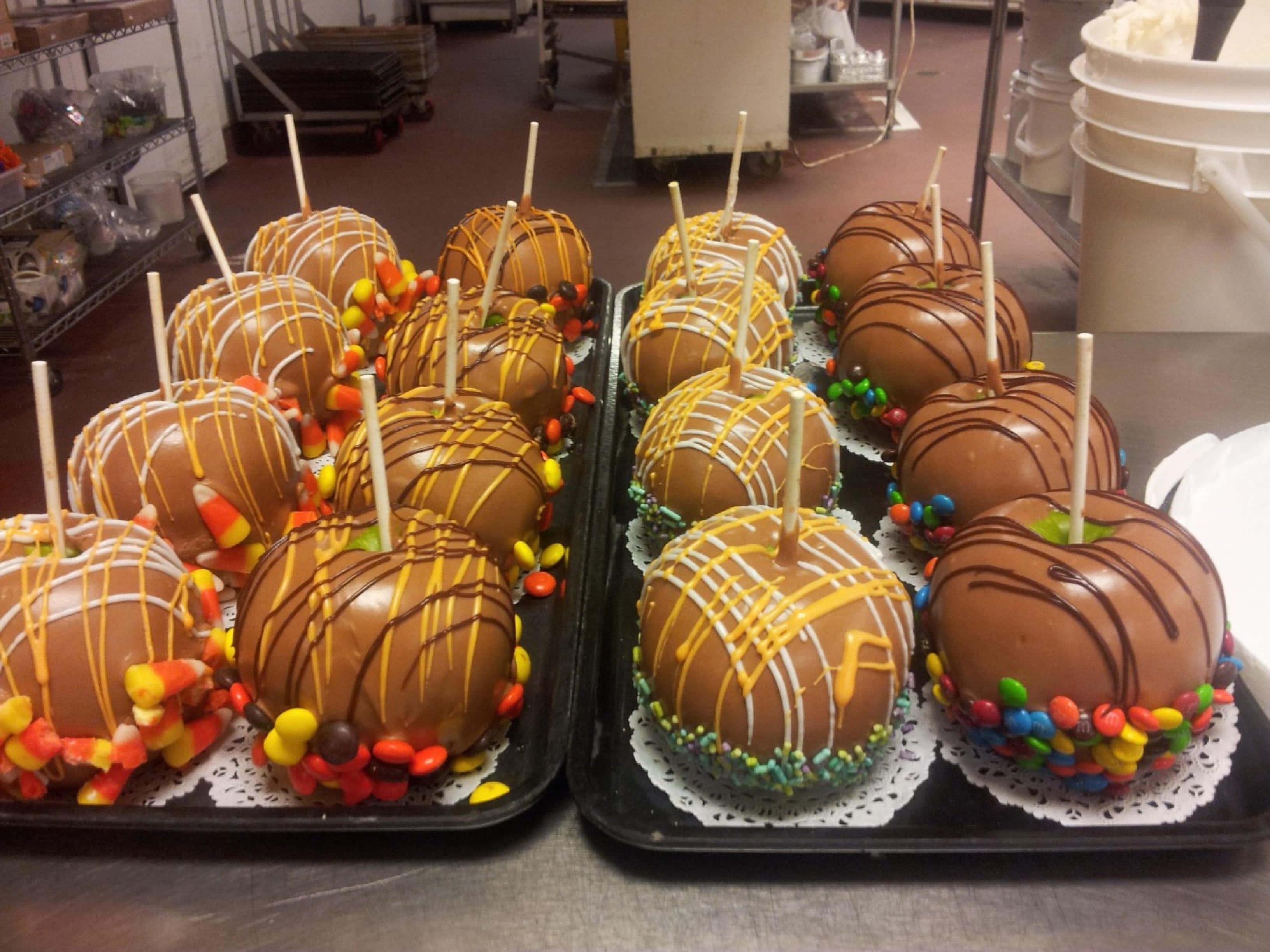 Candy Apples, glossy caramel apples, candy corn, 2K Desktop Wallpaper