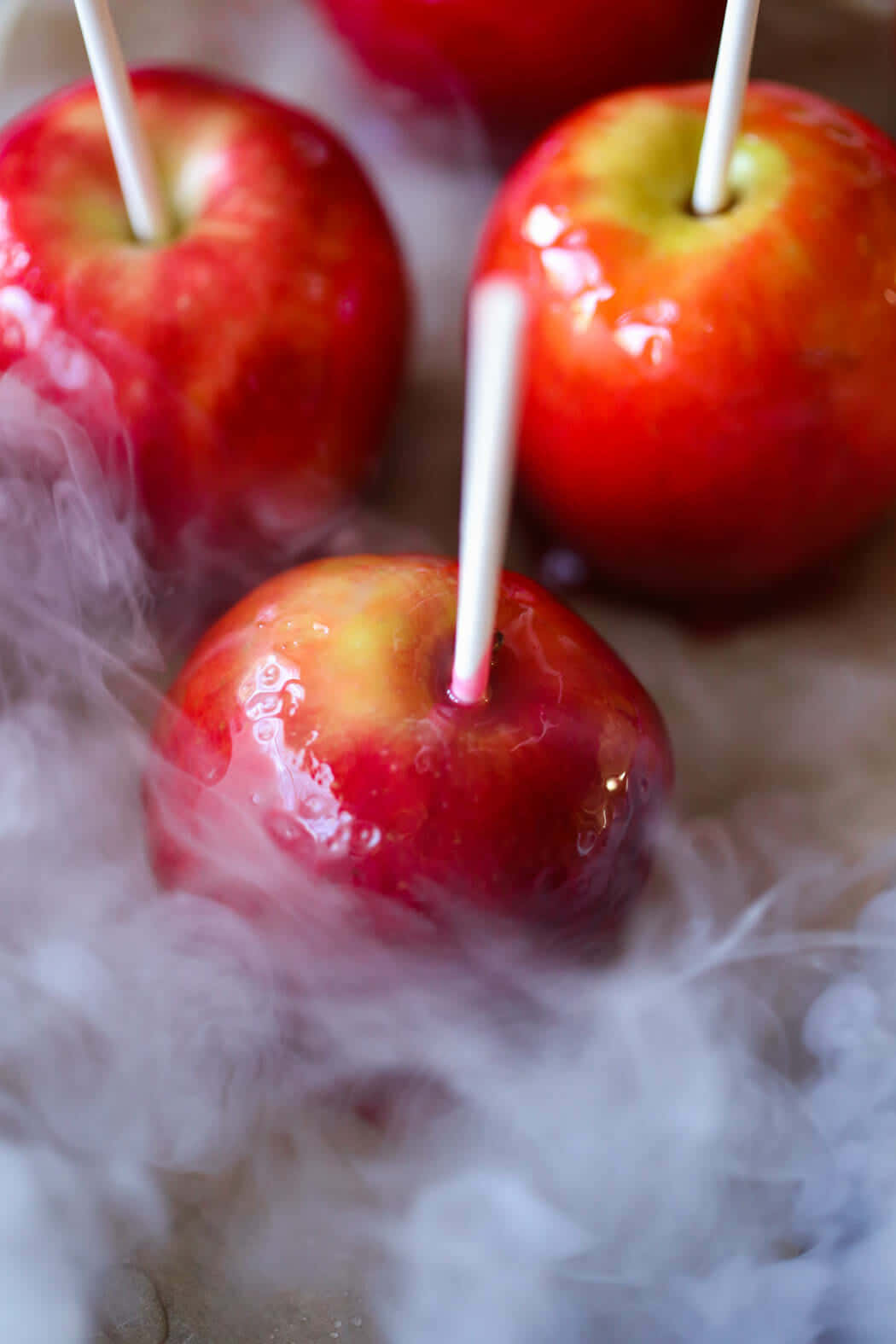 Candy Apples, glossy red apples, white smoke, HD Phone Wallpaper