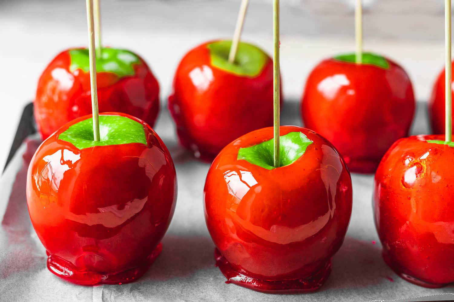Candy Apples, glossy red, green stems, HD Desktop Wallpaper
