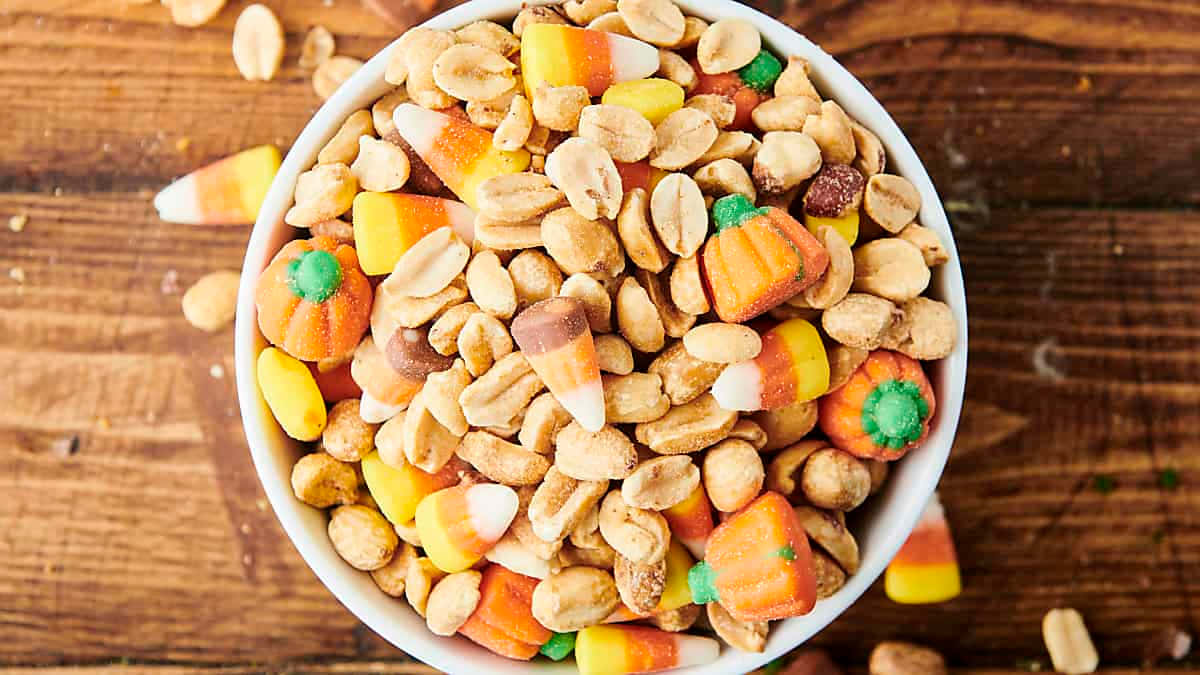 Candy Corn Peanut Mix Bowl, white bowl, peanuts, SD Desktop Wallpaper