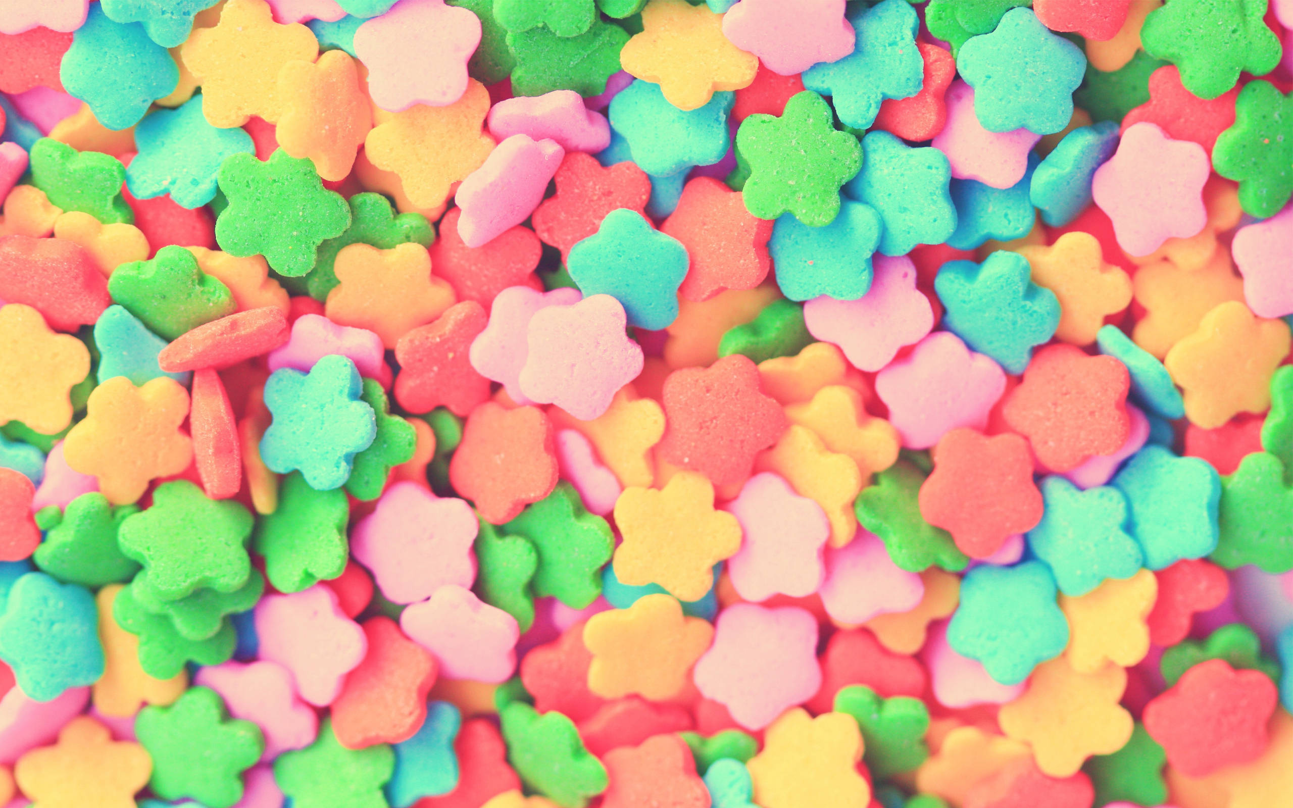 starry pastel candies, pastel pink, pastel green, 2K Desktop Wallpaper