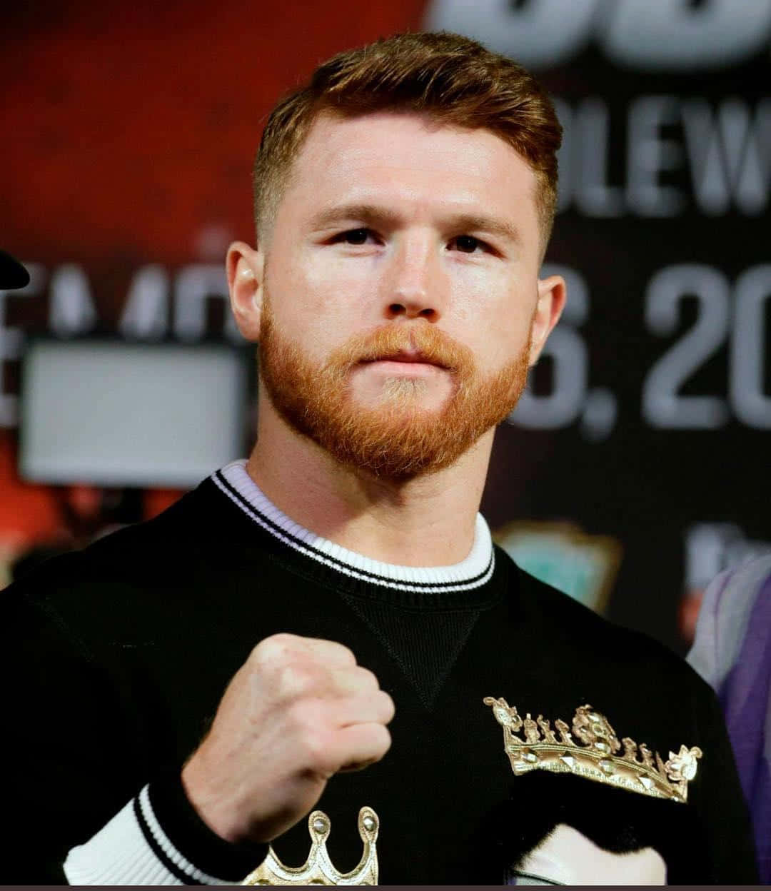 Canelo Alvarez, red beard, gold crown emblem, SD Phone Wallpaper