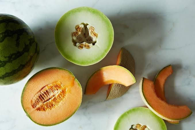 ripe cantaloupe, unripe cantaloupe, watermelon slices, SD Desktop Wallpaper