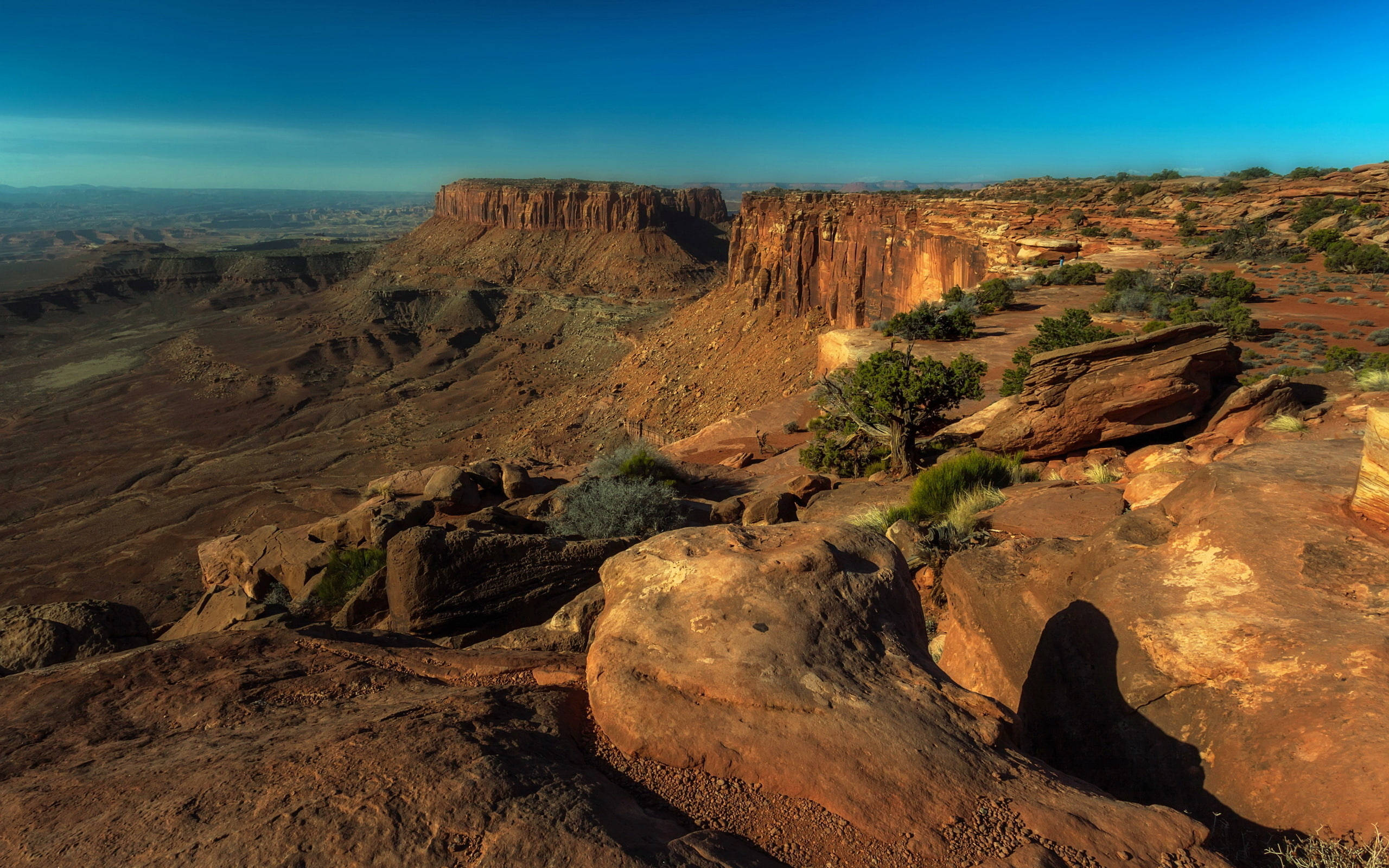 Canyonlands National Park, blue sky, sunlight, 2K Desktop Wallpaper
