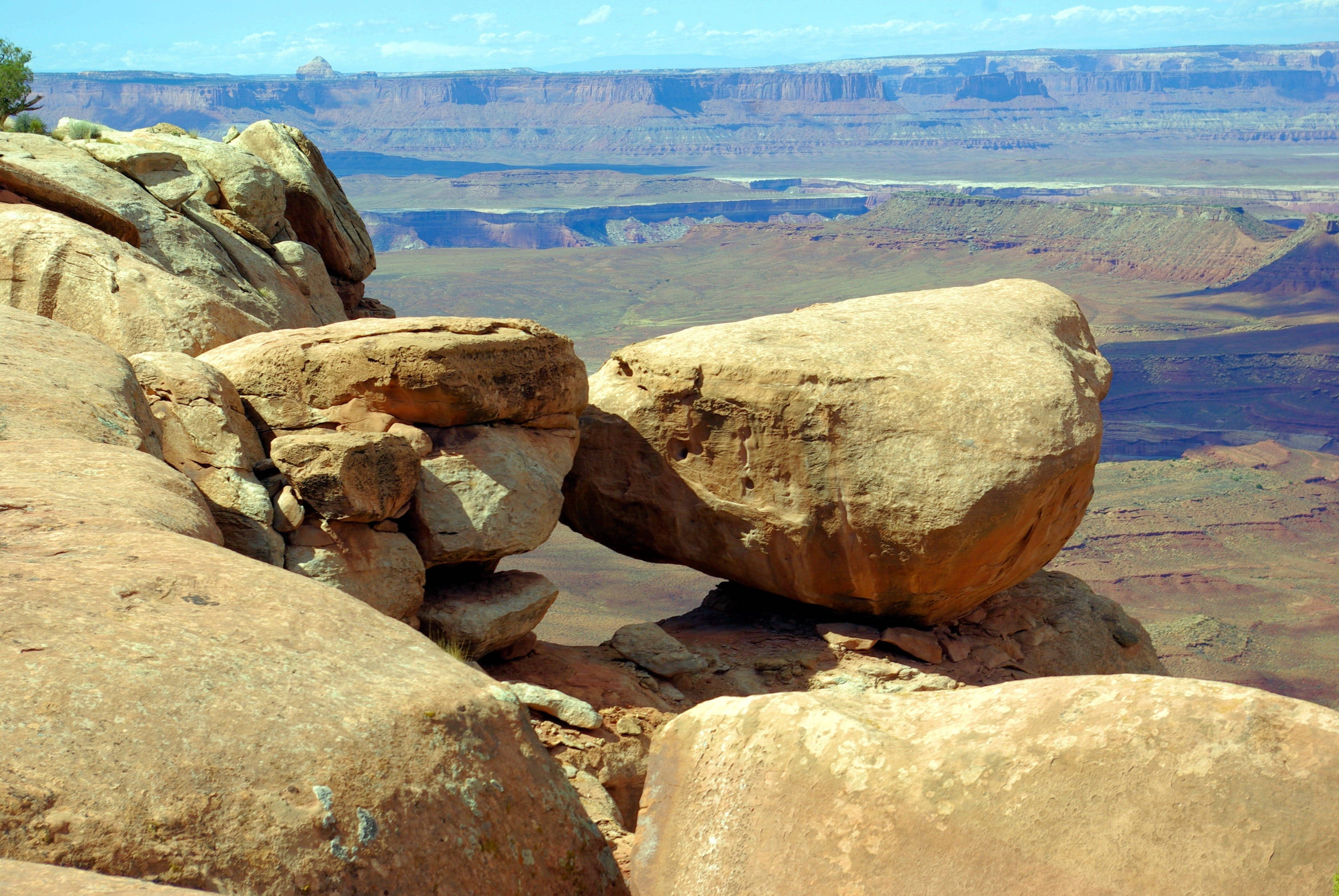 boulders, Canyonlands National Park, rocky outcrop, 2K Desktop Wallpaper