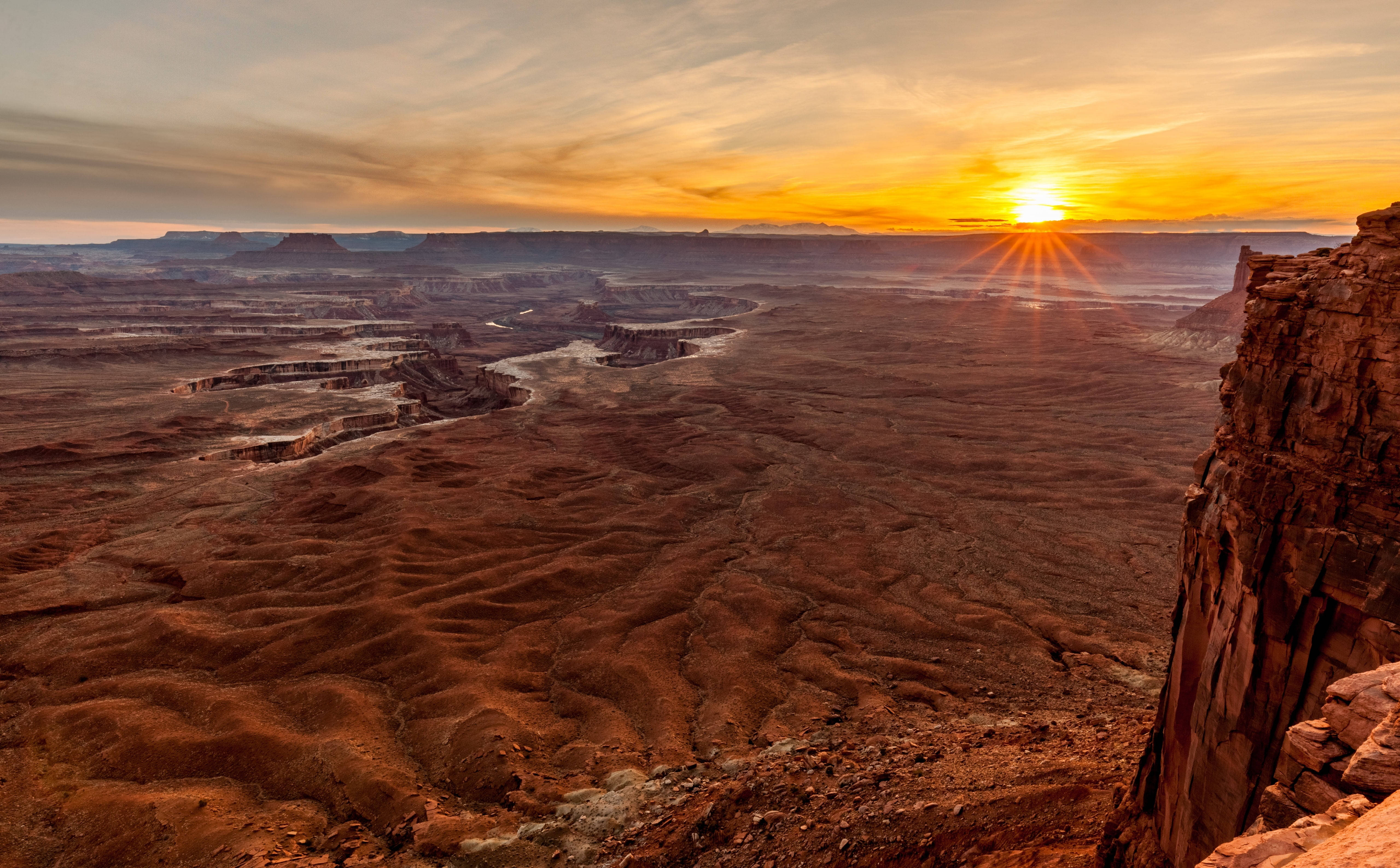 Canyonlands National Park, sunset sky, golden light, 5K Desktop Wallpaper