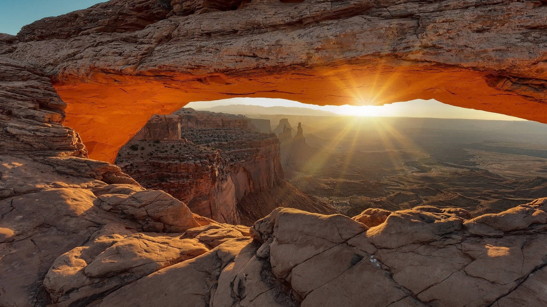 Canyonlands National Park, orange sandstone arch, vast desert canyon, Full HD Desktop Wallpaper