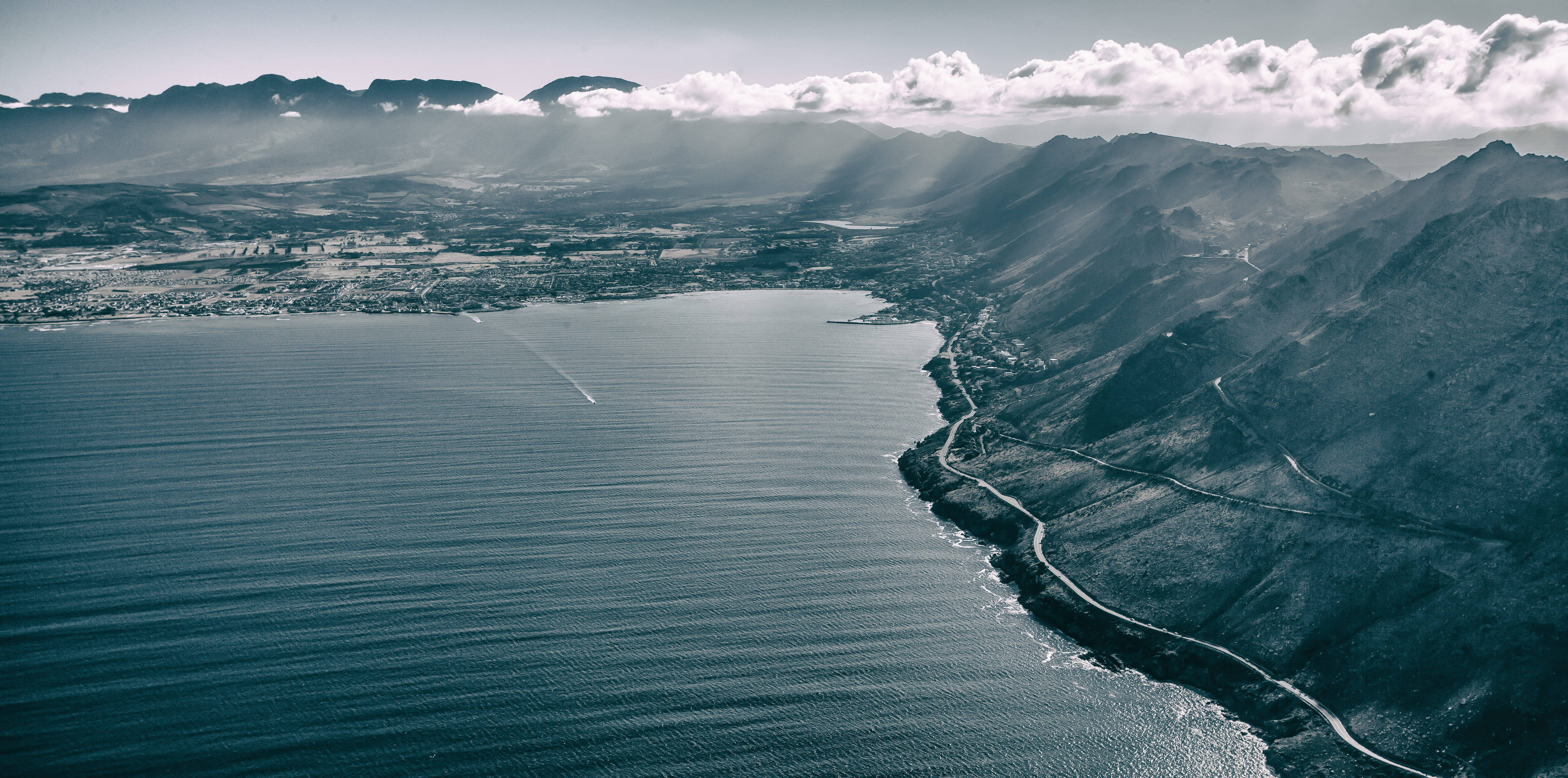 Cape Town, coastal road, rugged mountains, 4K Desktop Wallpaper
